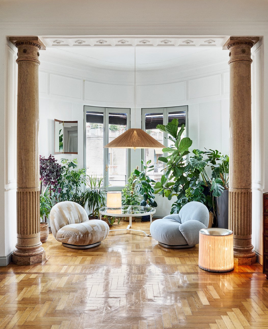 Stehleuchte MODELL 597 Aluminium poliert