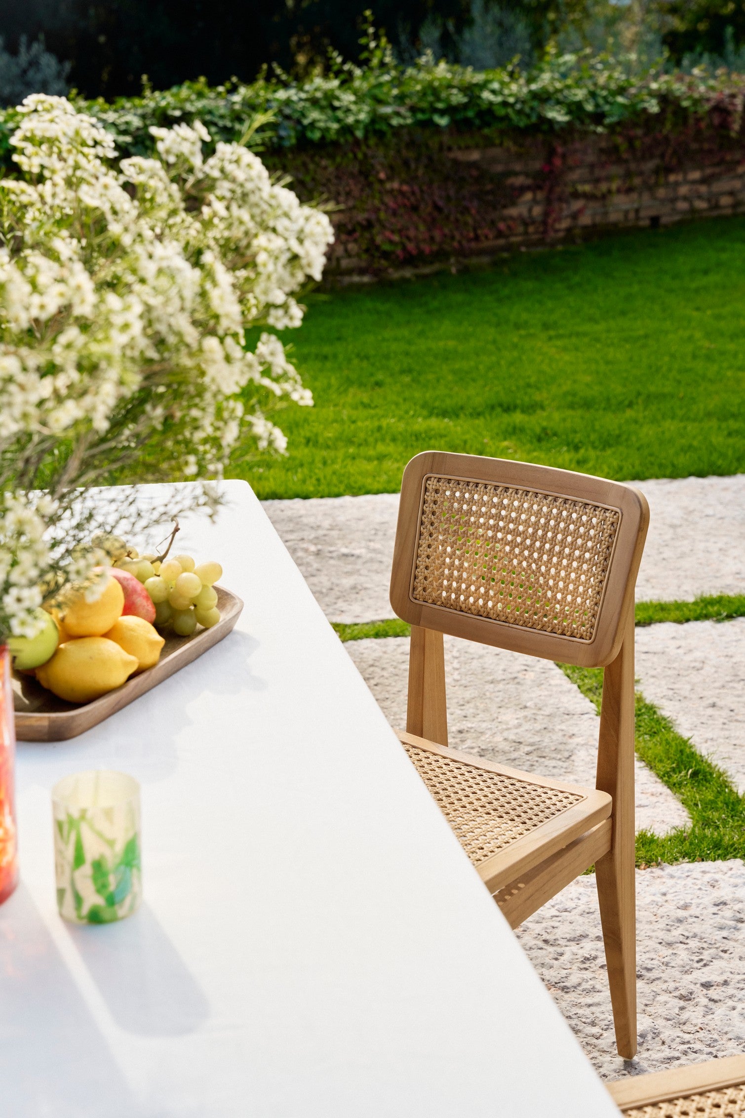 Gartenstuhl C-CHAIR aus Teakholz mit Geflecht