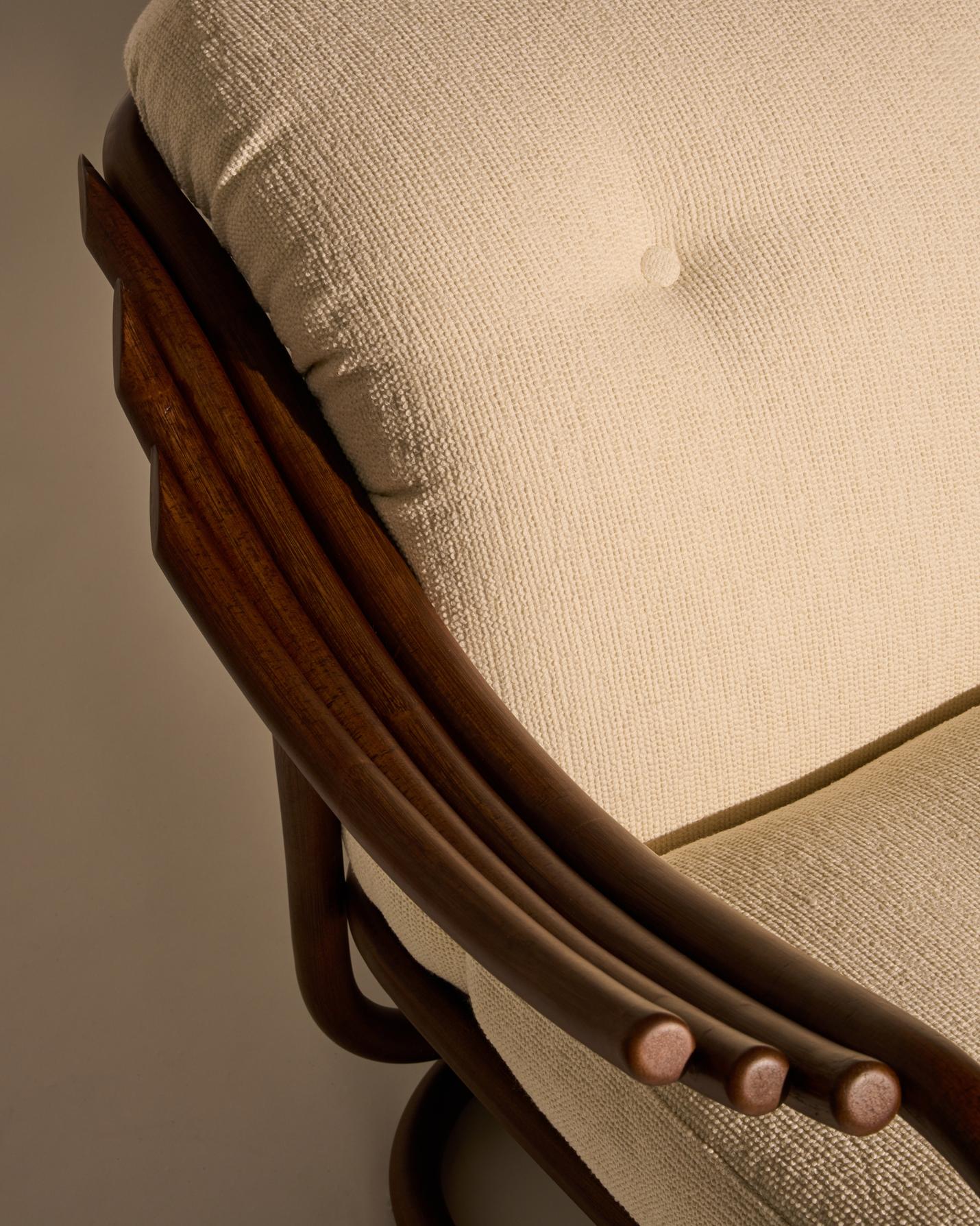 Fauteuil POLTRONA TRIA gestoffeerd