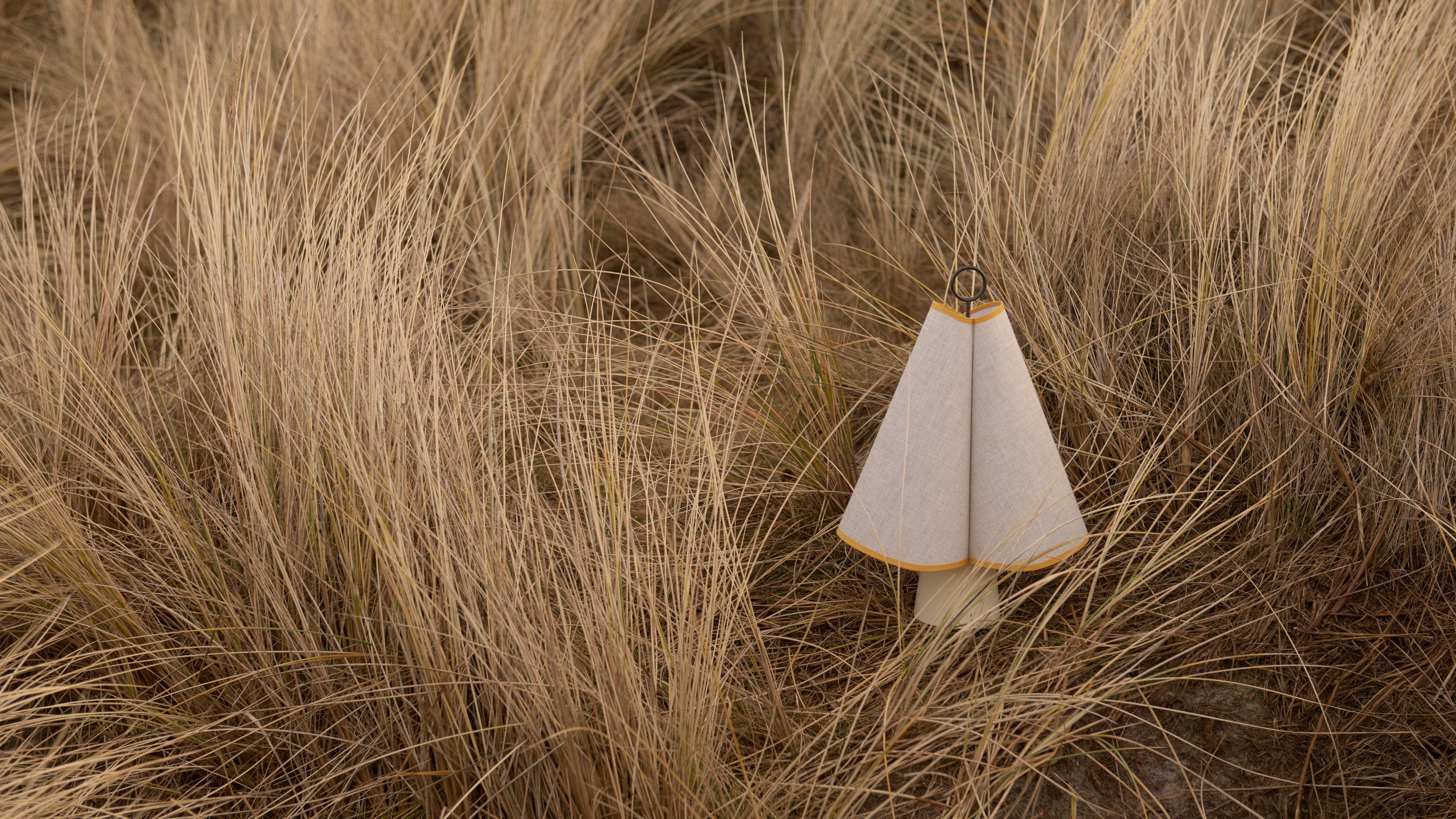 Portable lamp HORNBÆK white with yellow finish