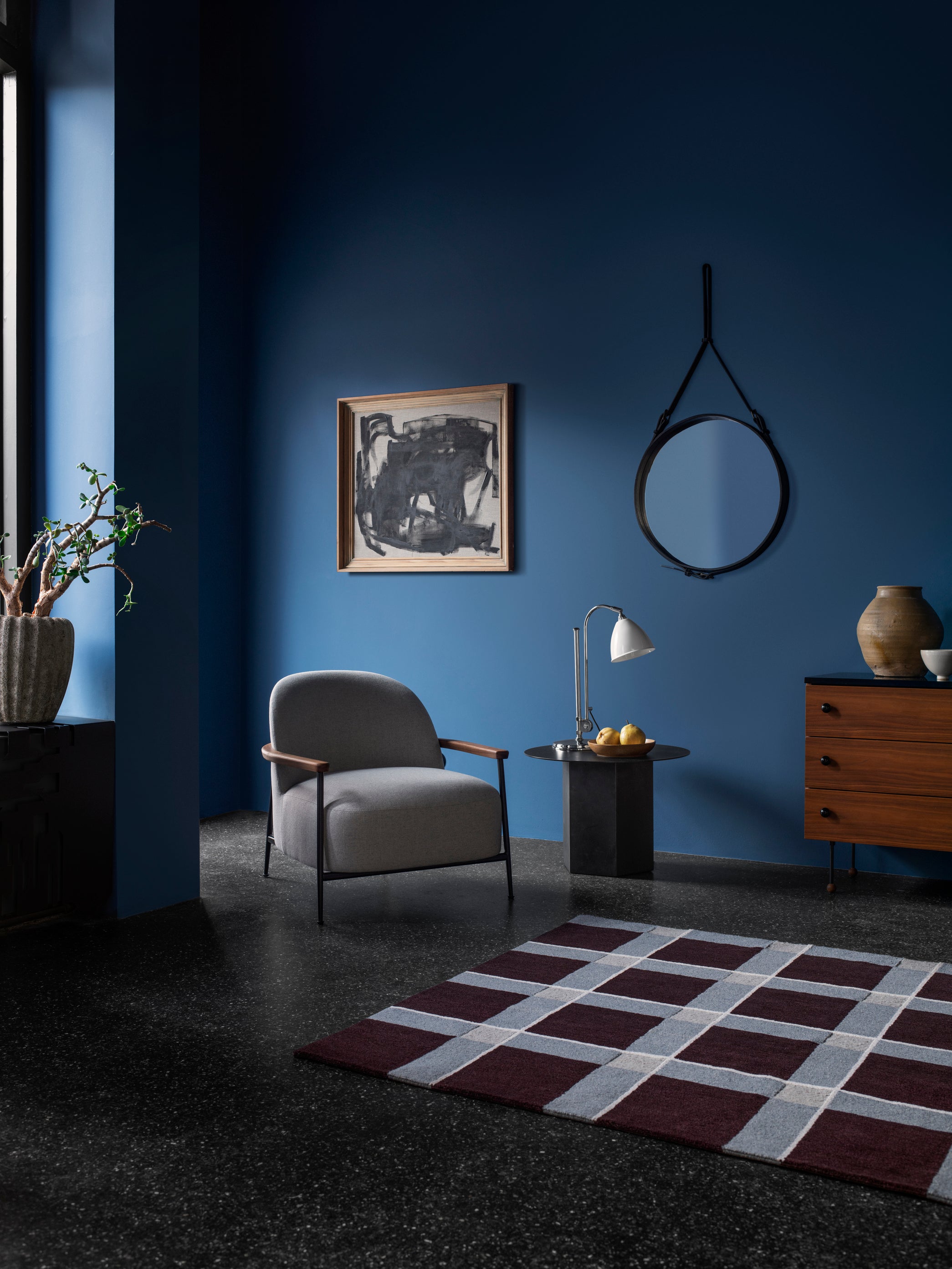 ADNET Round Mirror Brown Leather