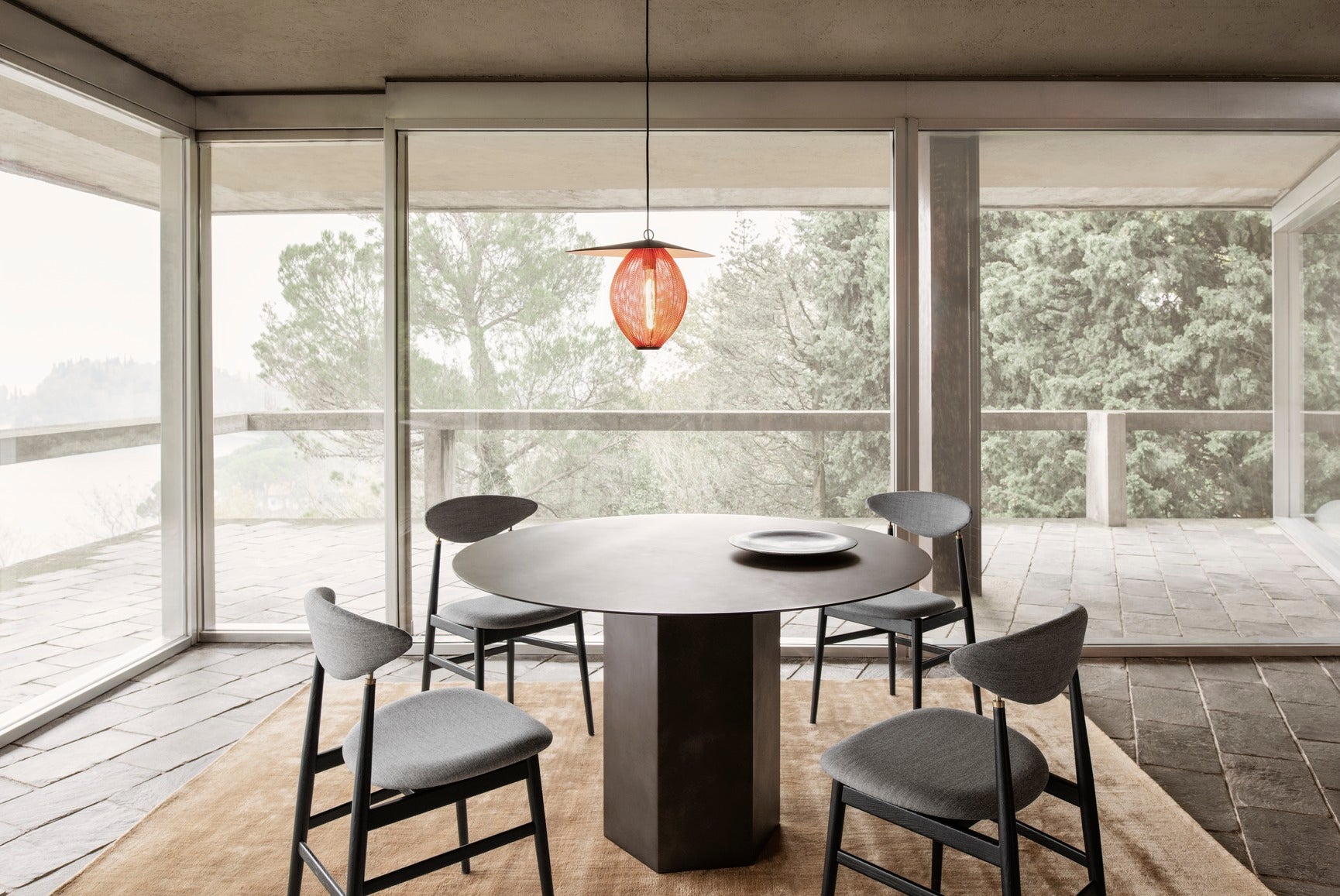 Krzesło tapicerowane GENT drewno jesionowe