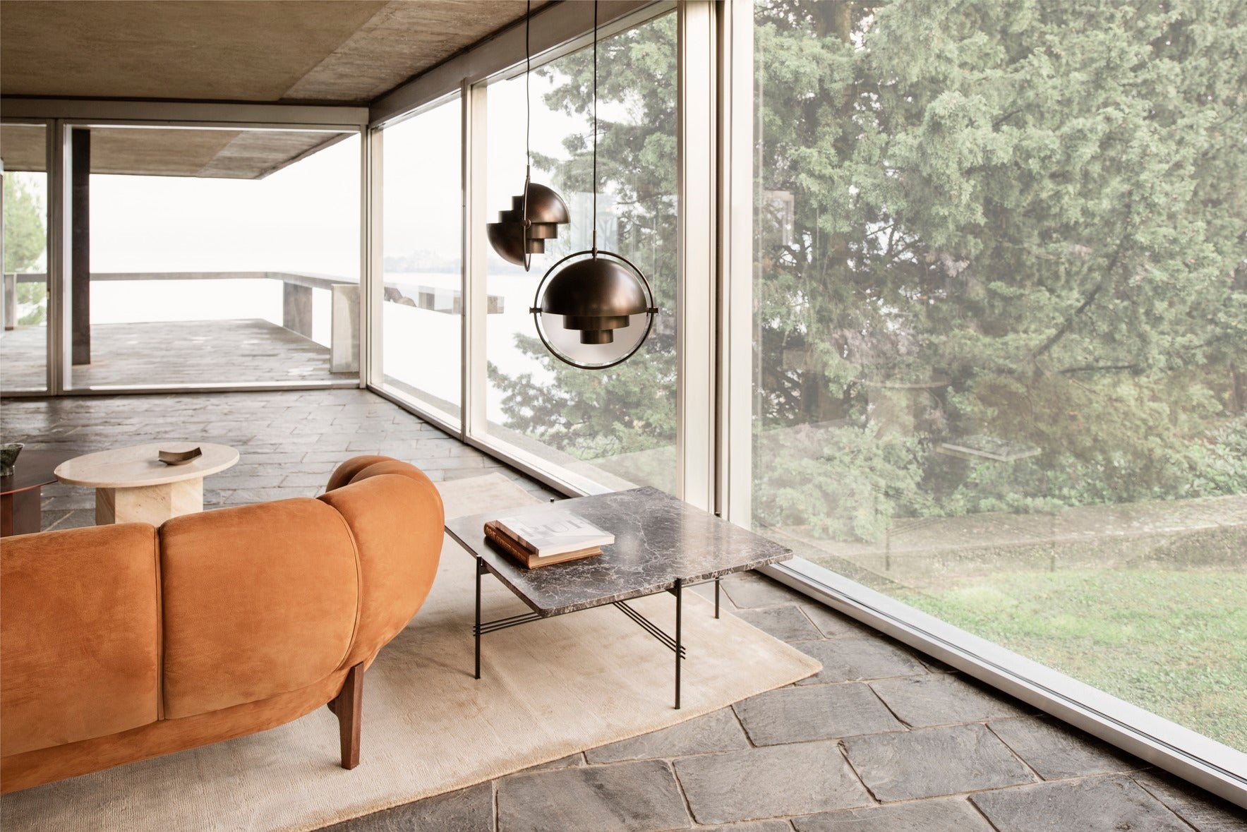 Couchtisch TS grauer Marmor mit schwarzem Gestell