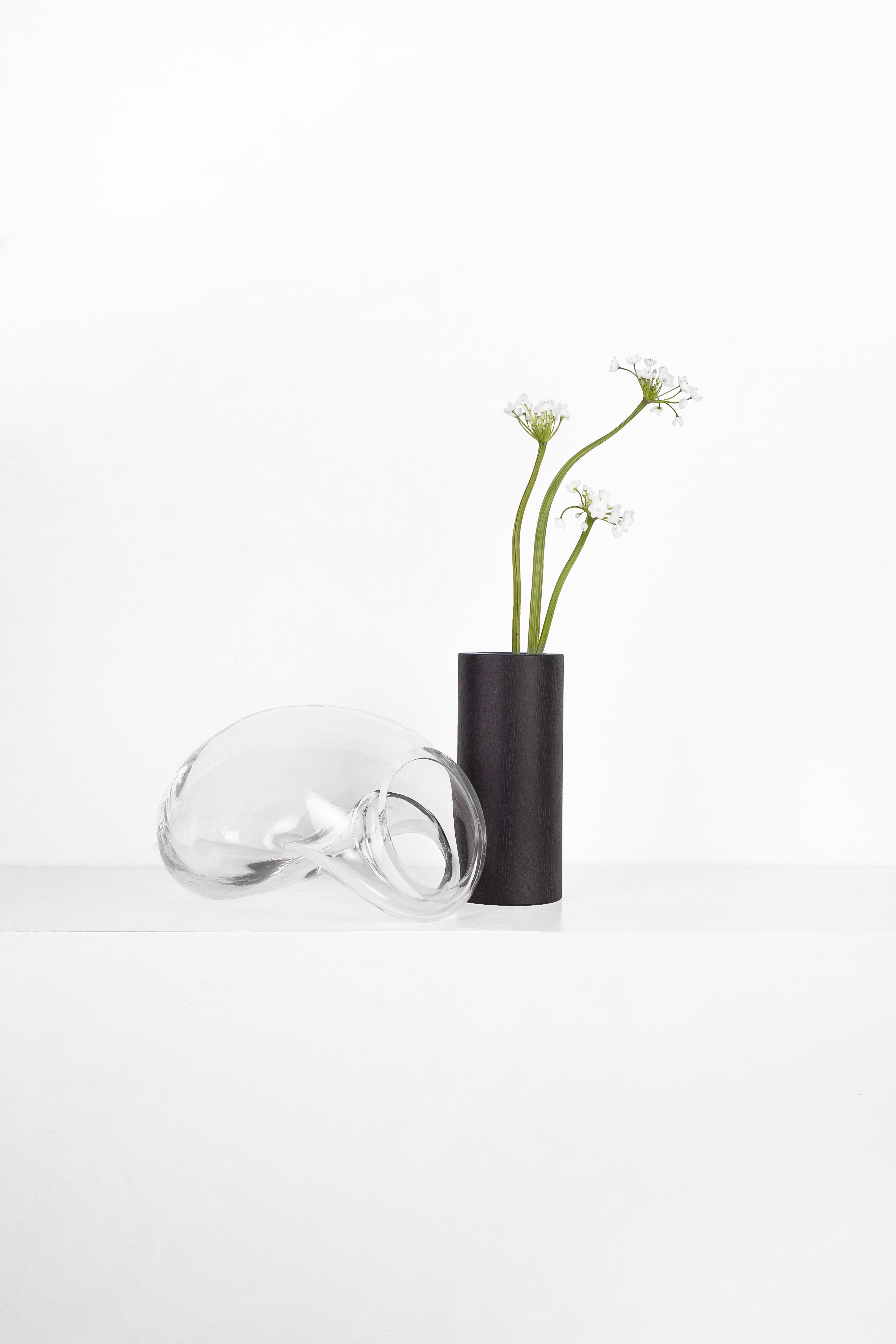 GUTTA BOON vase glass with black