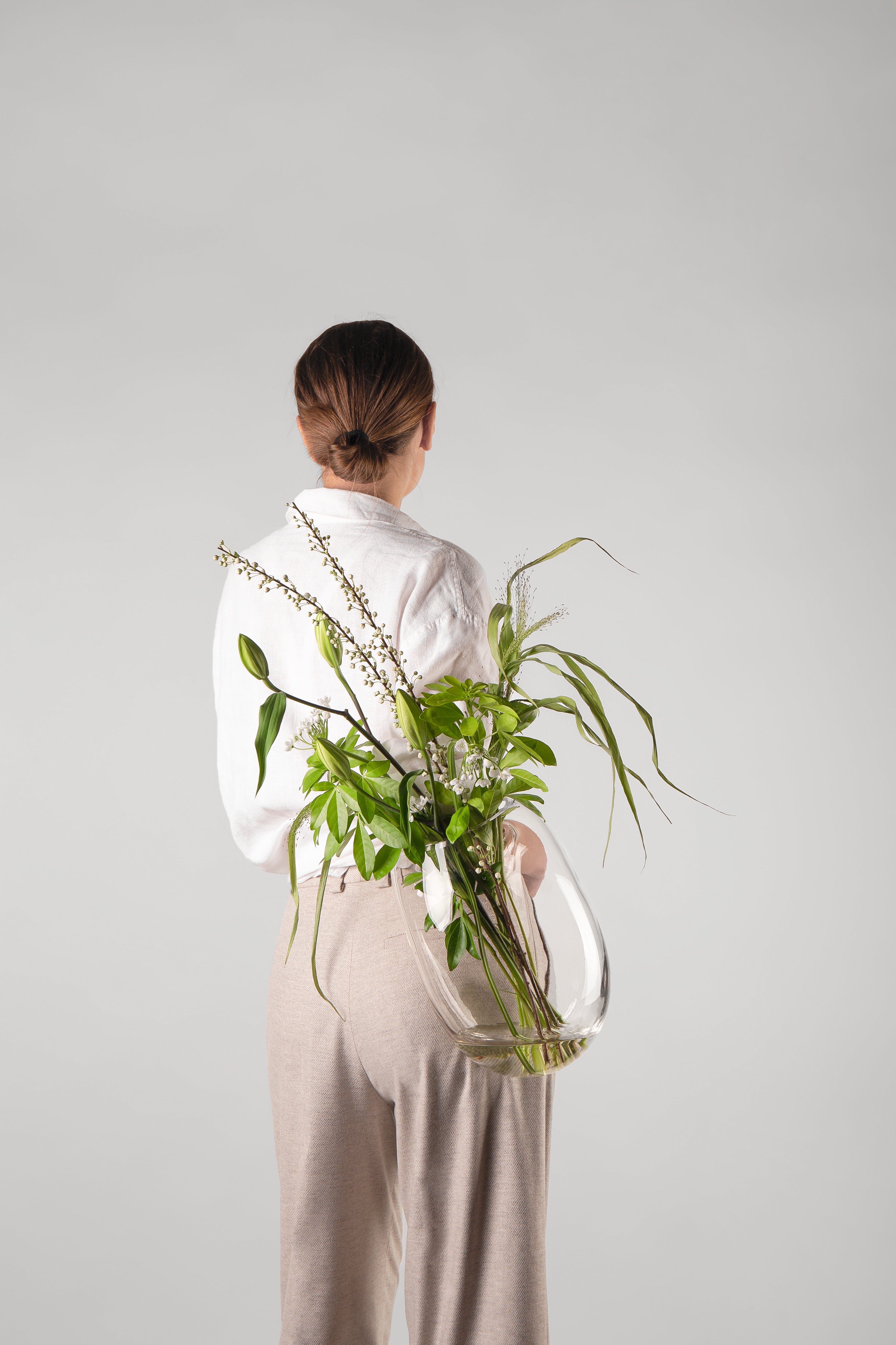 GUTTA BOON vase glass with black