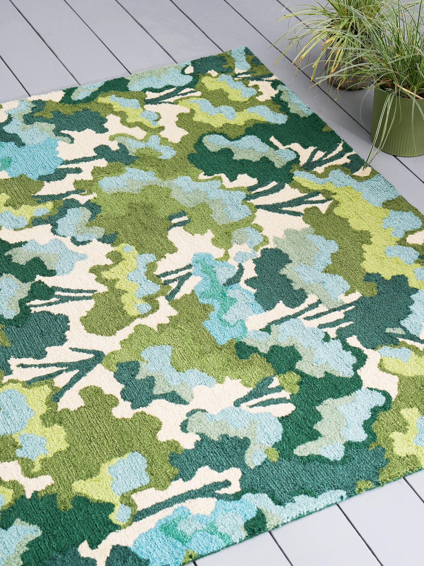 Tree Tops outer rug Green