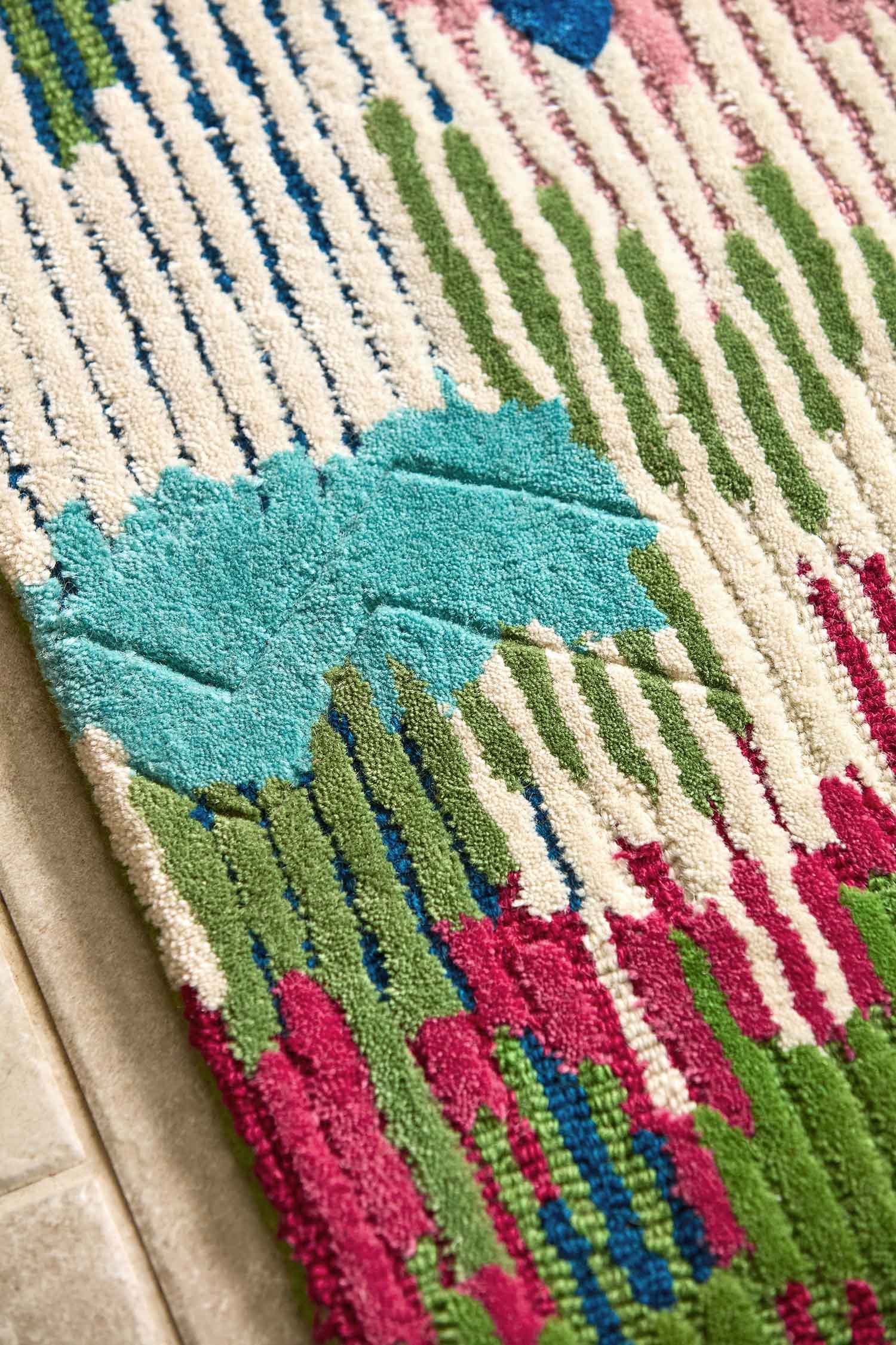 Vloerkleed WILDERNESS PERIDOT EMERALD groen-roze