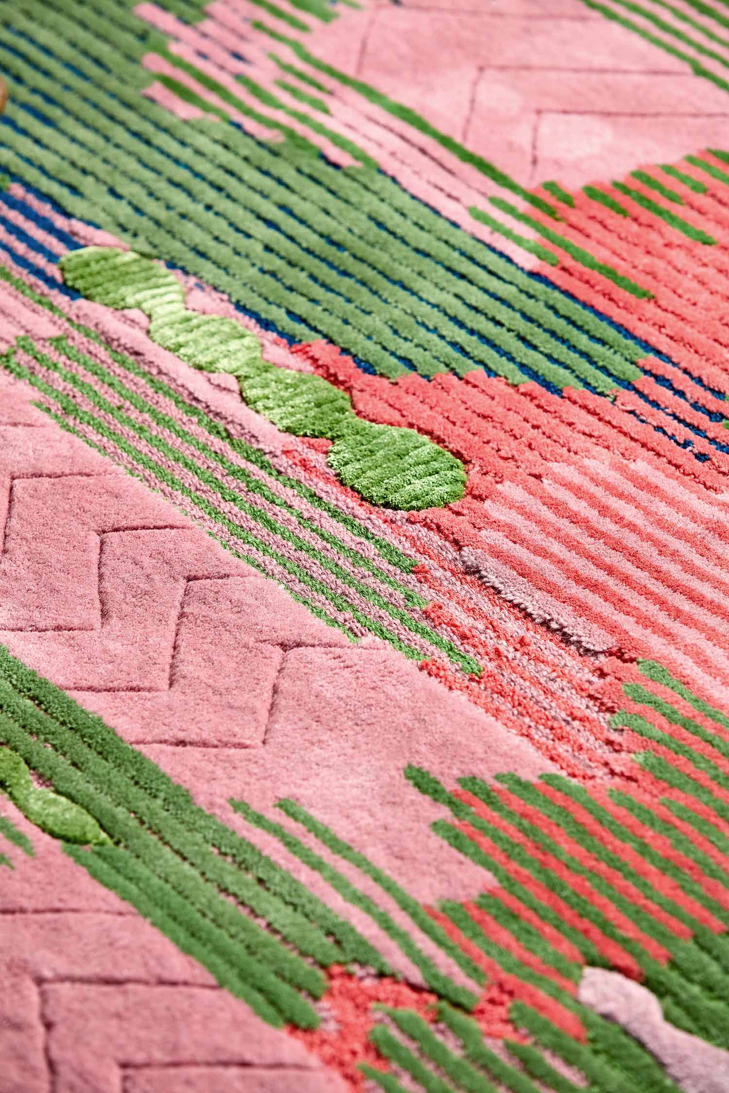 Vloerkleed WILDERNESS PERIDOT EMERALD groen-roze