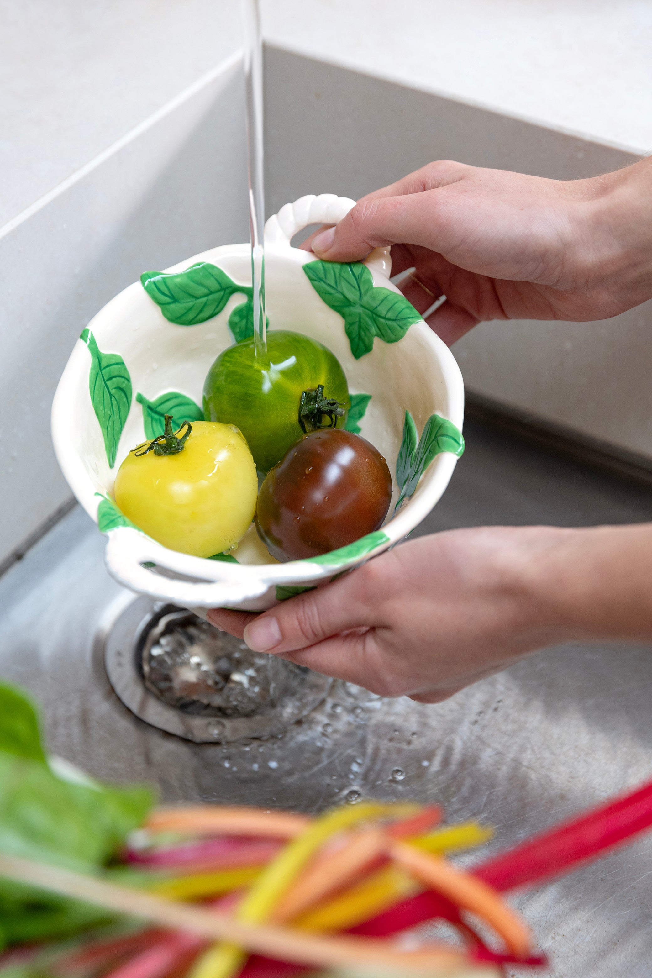 Witte Durszlak met Onderzetter BASIL groen