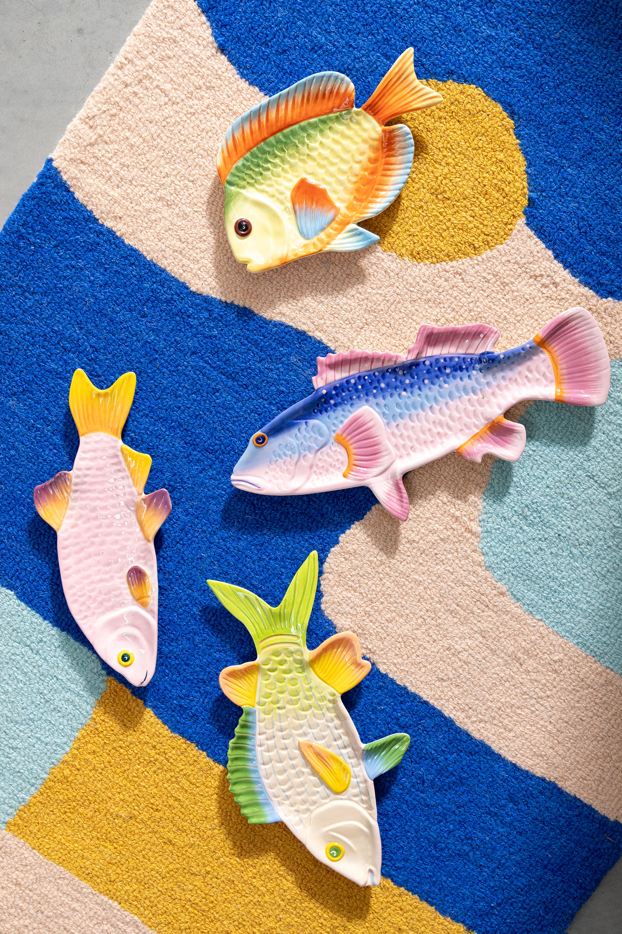 FISCHBARSCH Teller rosa mit blau