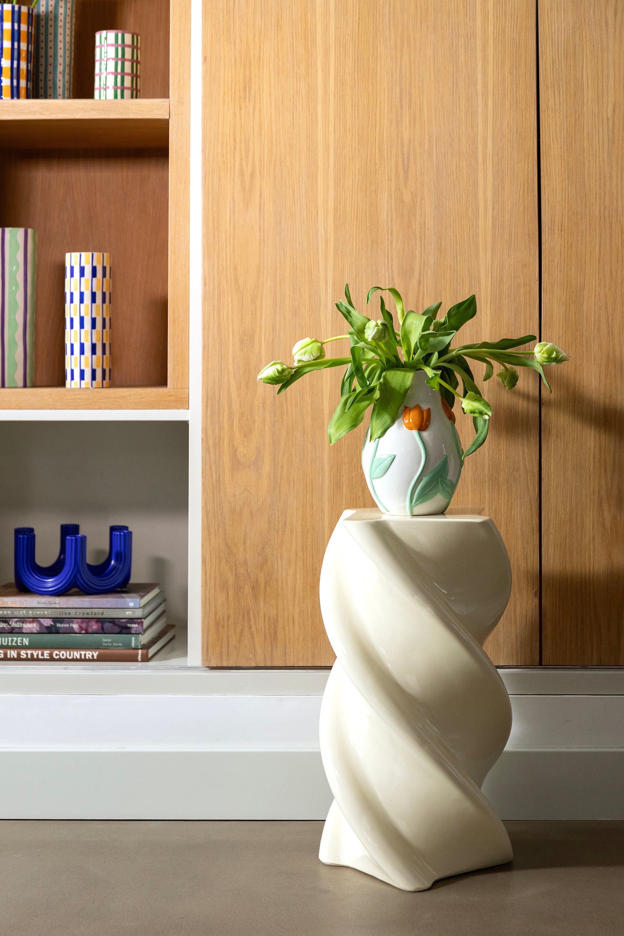 CLASH OBLONG vase white with blue and yellow