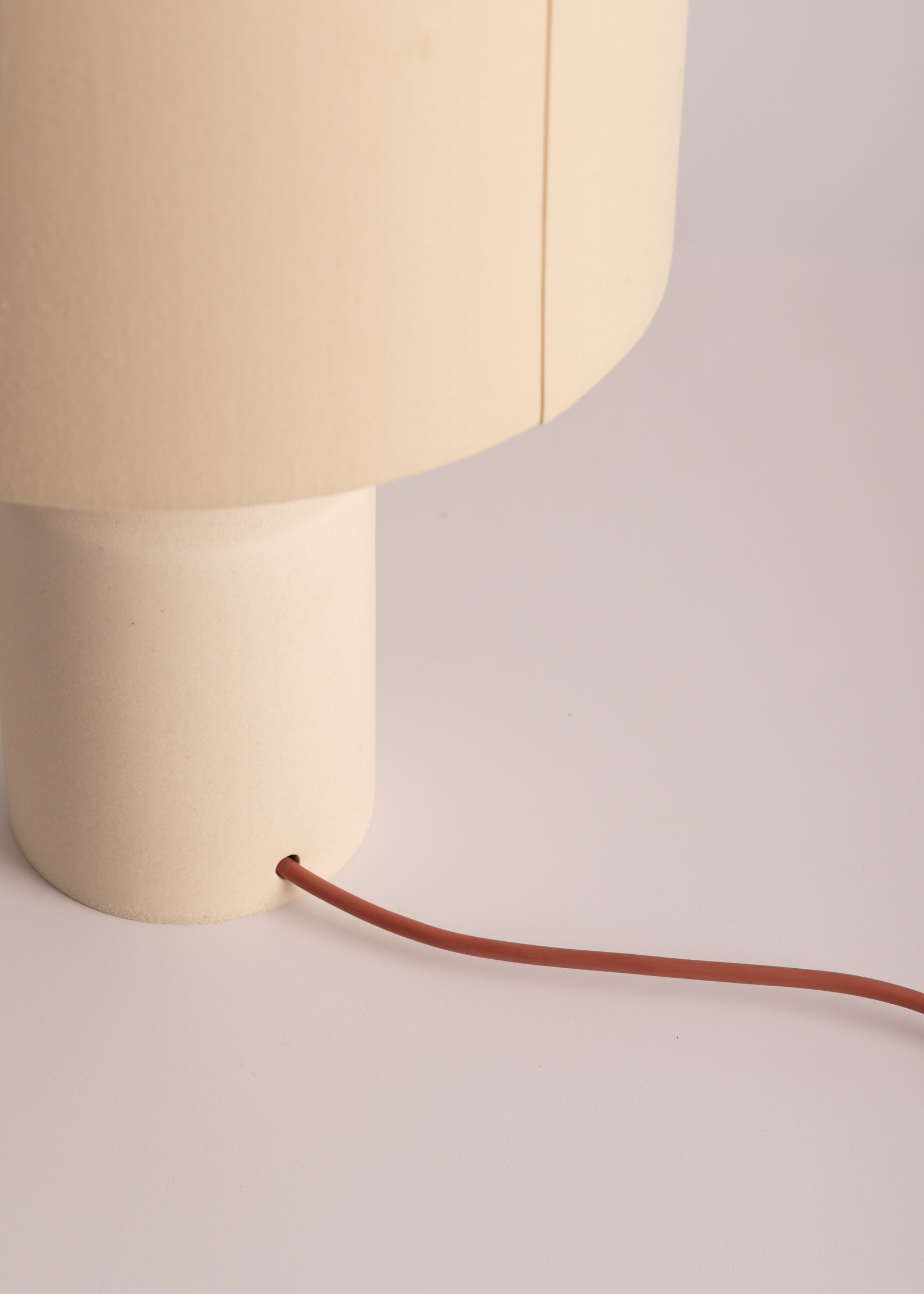 Tafellamp van keramiek JOSEF ecru