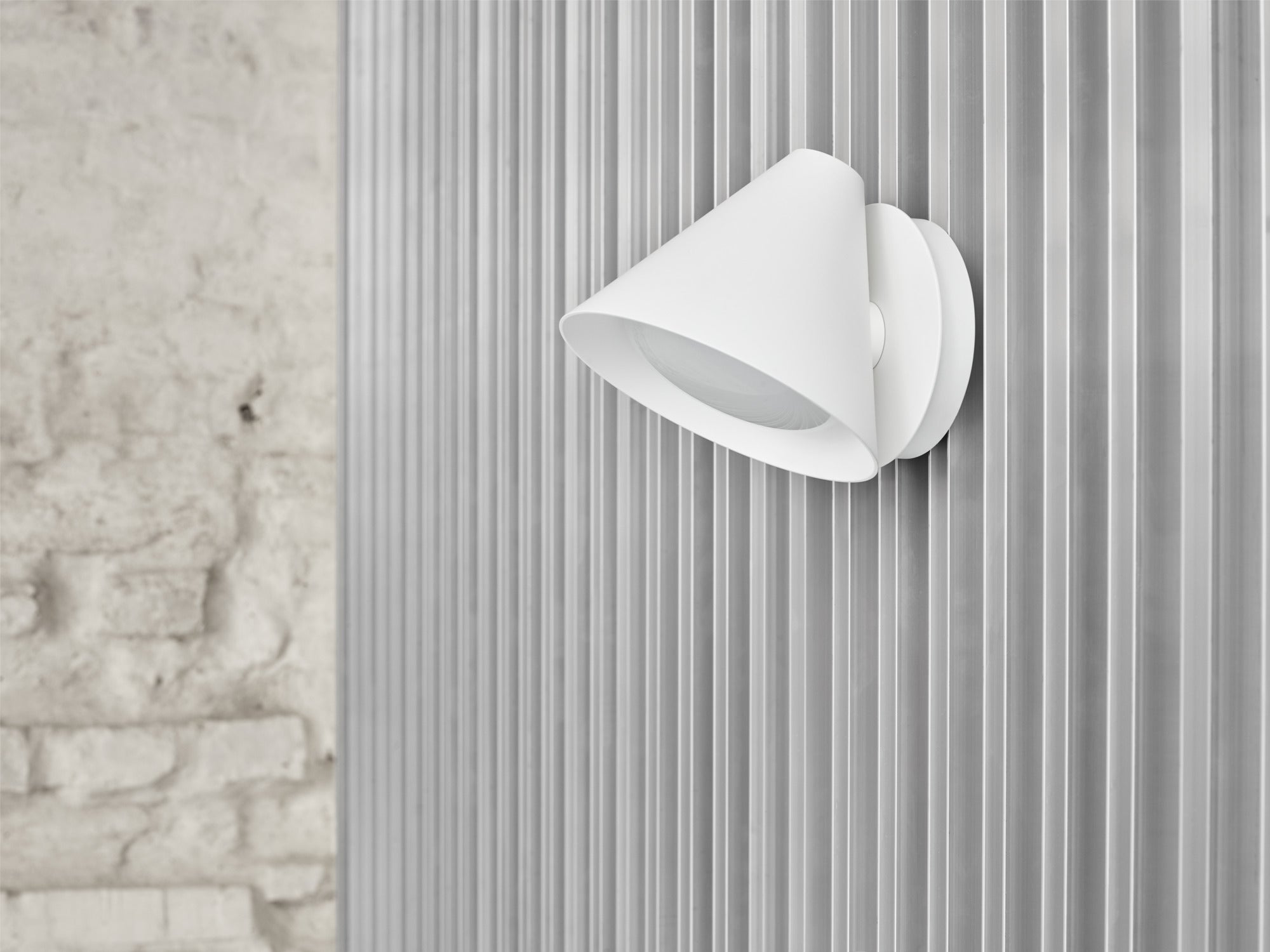 Wandleuchte KEGLEN weiß