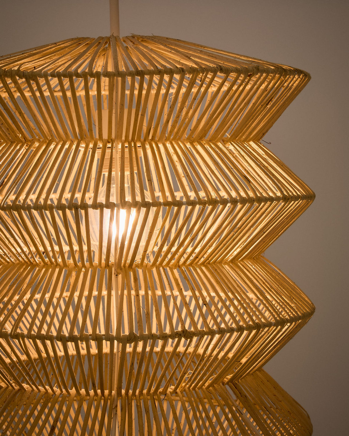 Abażur DAKIRA naturalny rattan – ujęcie 3