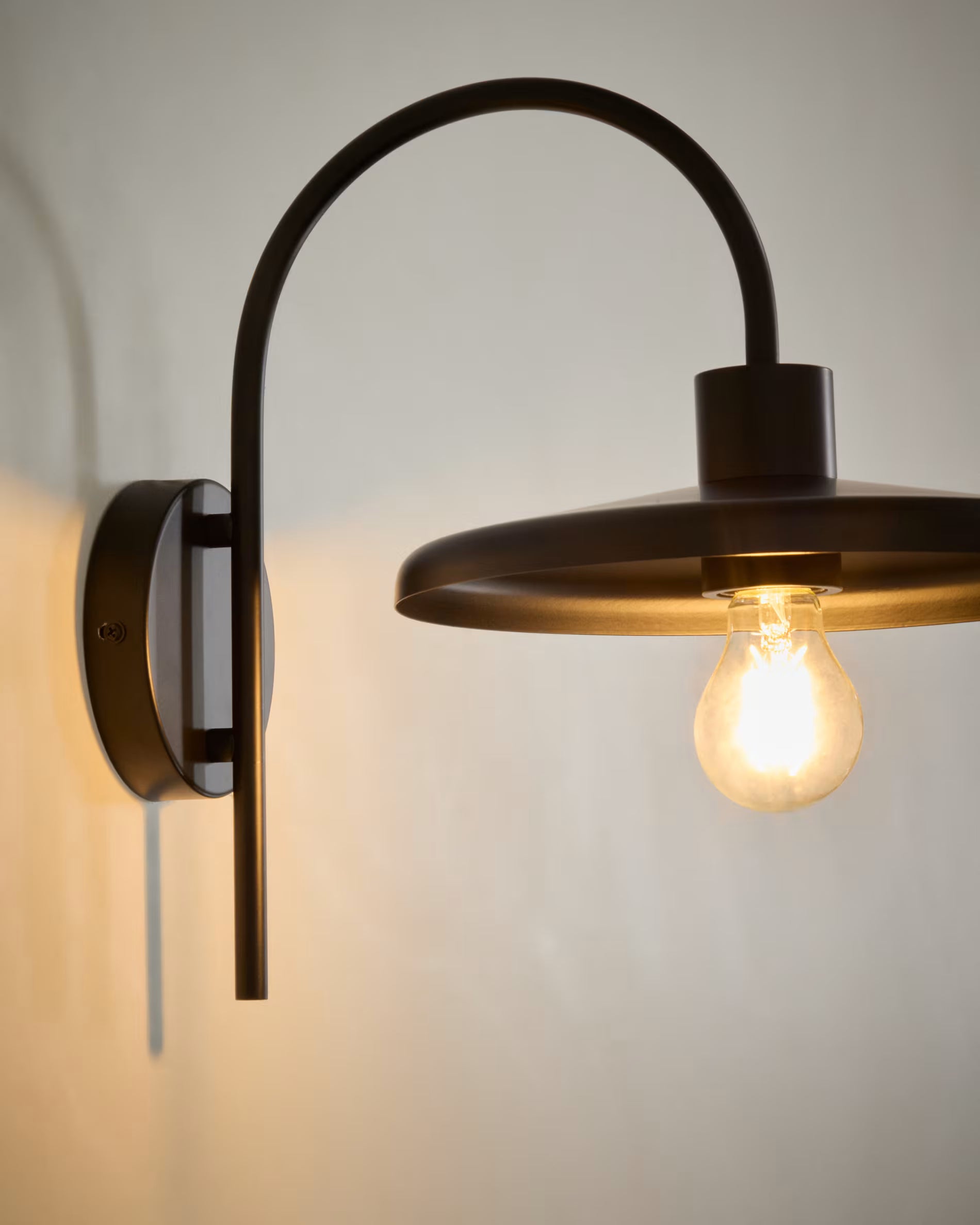 Wandleuchte NUVIRA schwarz