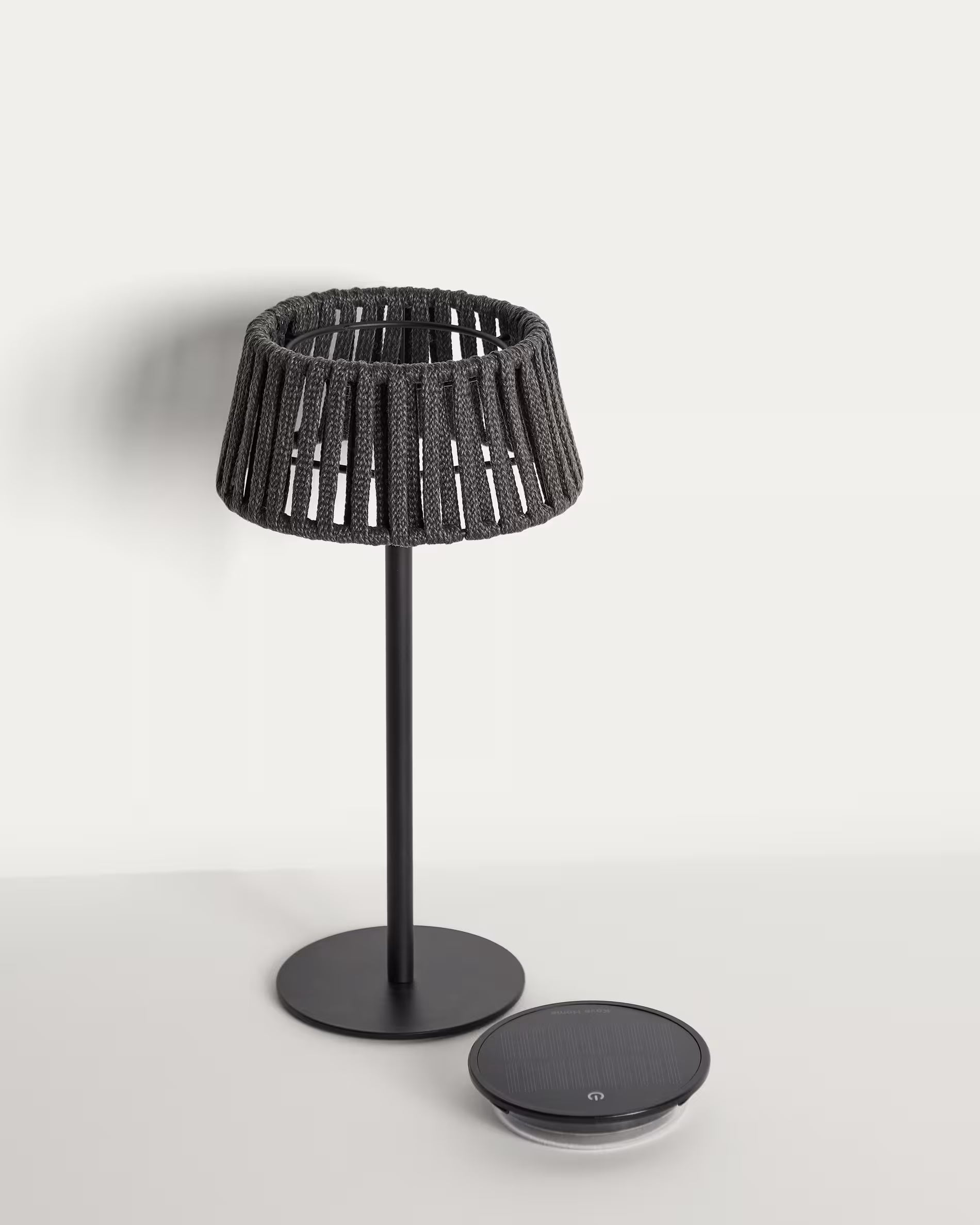 Zwarte ALDET solar tuinlamp