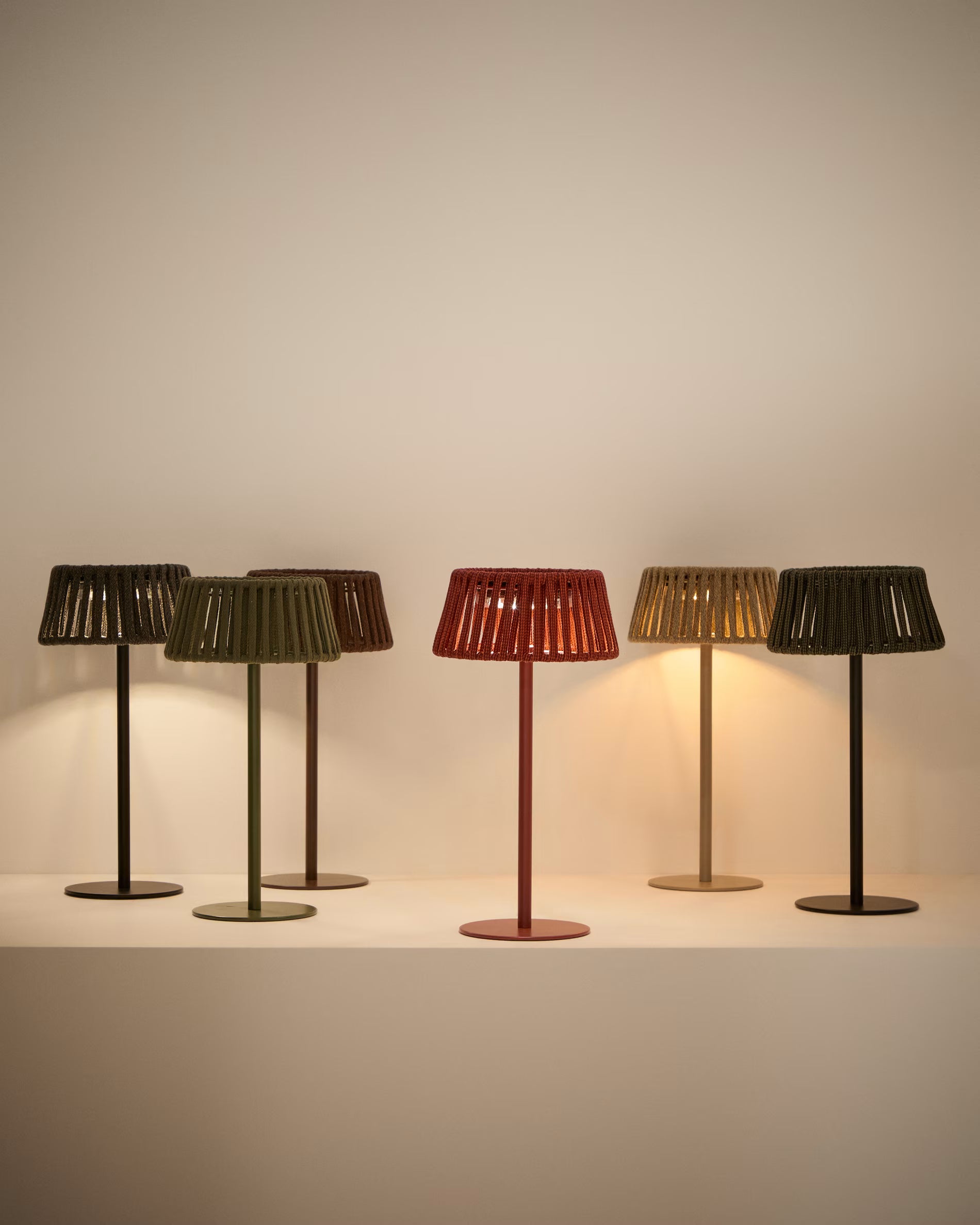 Zwarte ALDET solar tuinlamp
