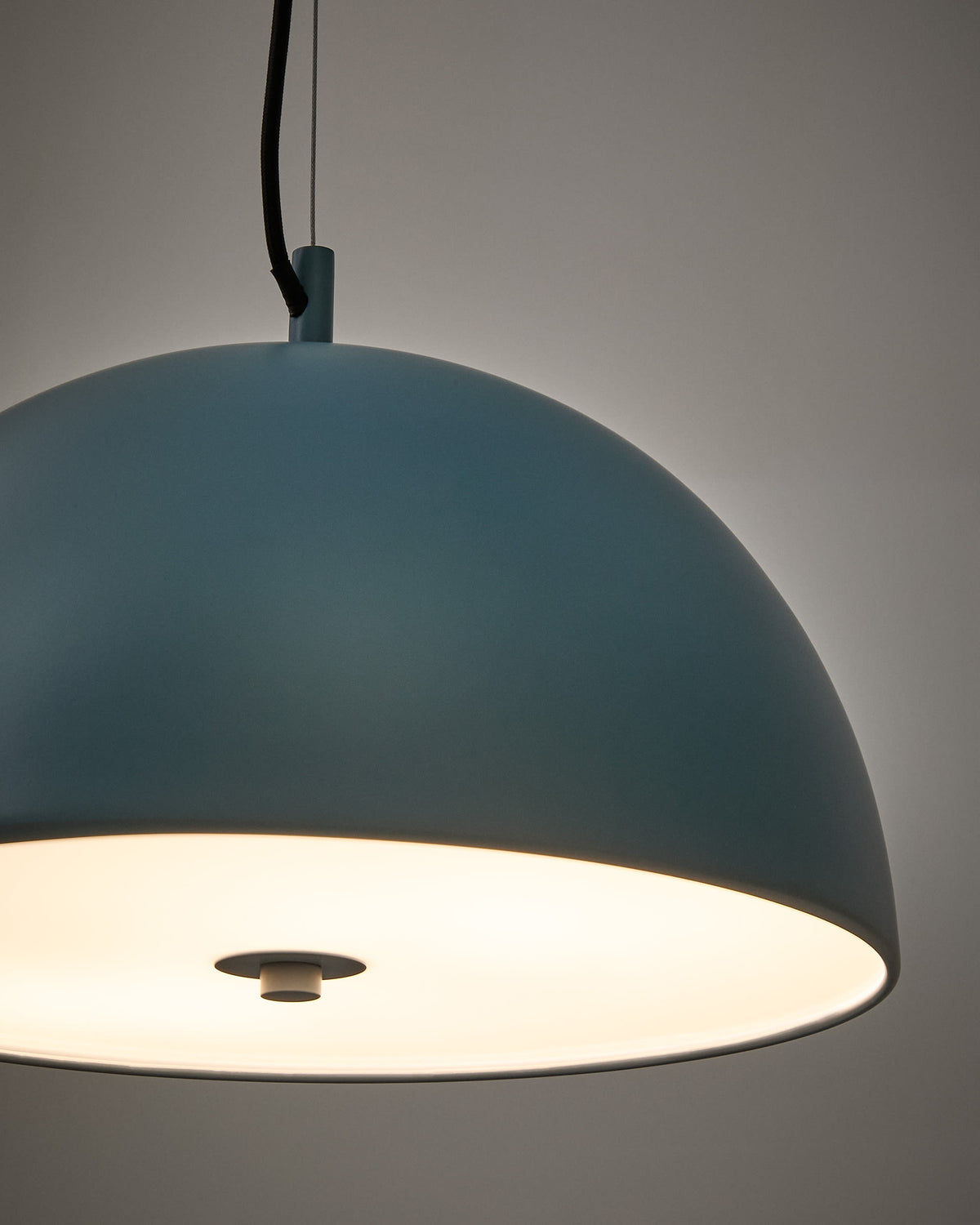 Lampa sufitowa CATLAR niebieski metal – ujęcie 3