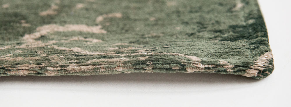 Vloerkleed CRACKS DONKER DEN groen