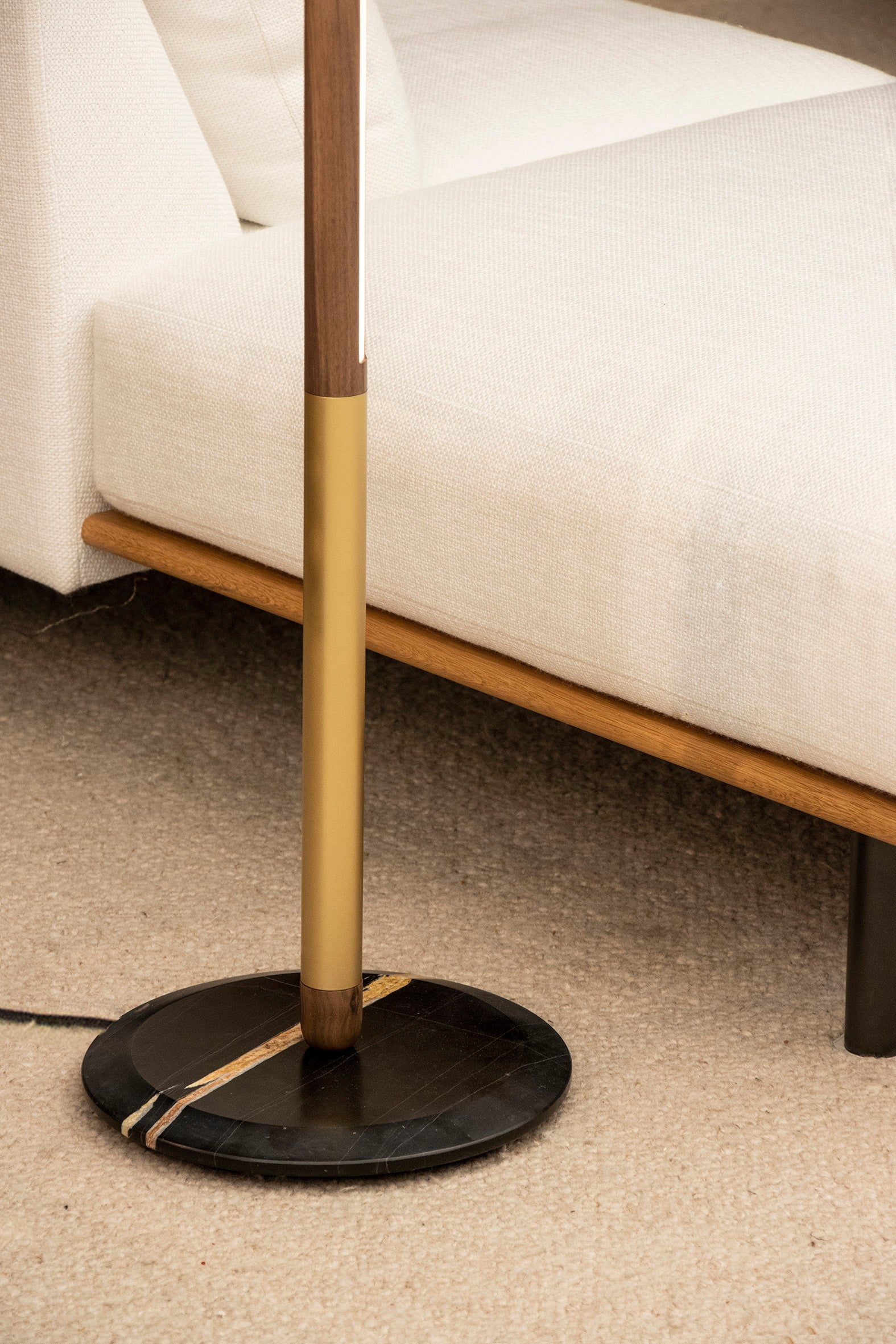 LINEA UNO Floor Lamp in Walnut Wood with Brass Finish and Marble Base