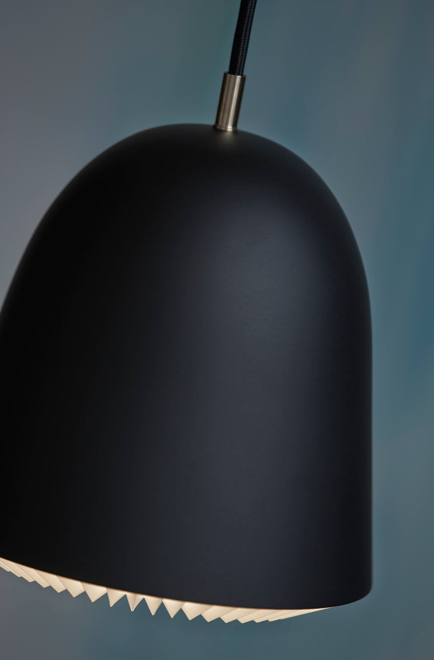 Lampa wisząca MODEL 155 CACHÉ czarny – Le Klint