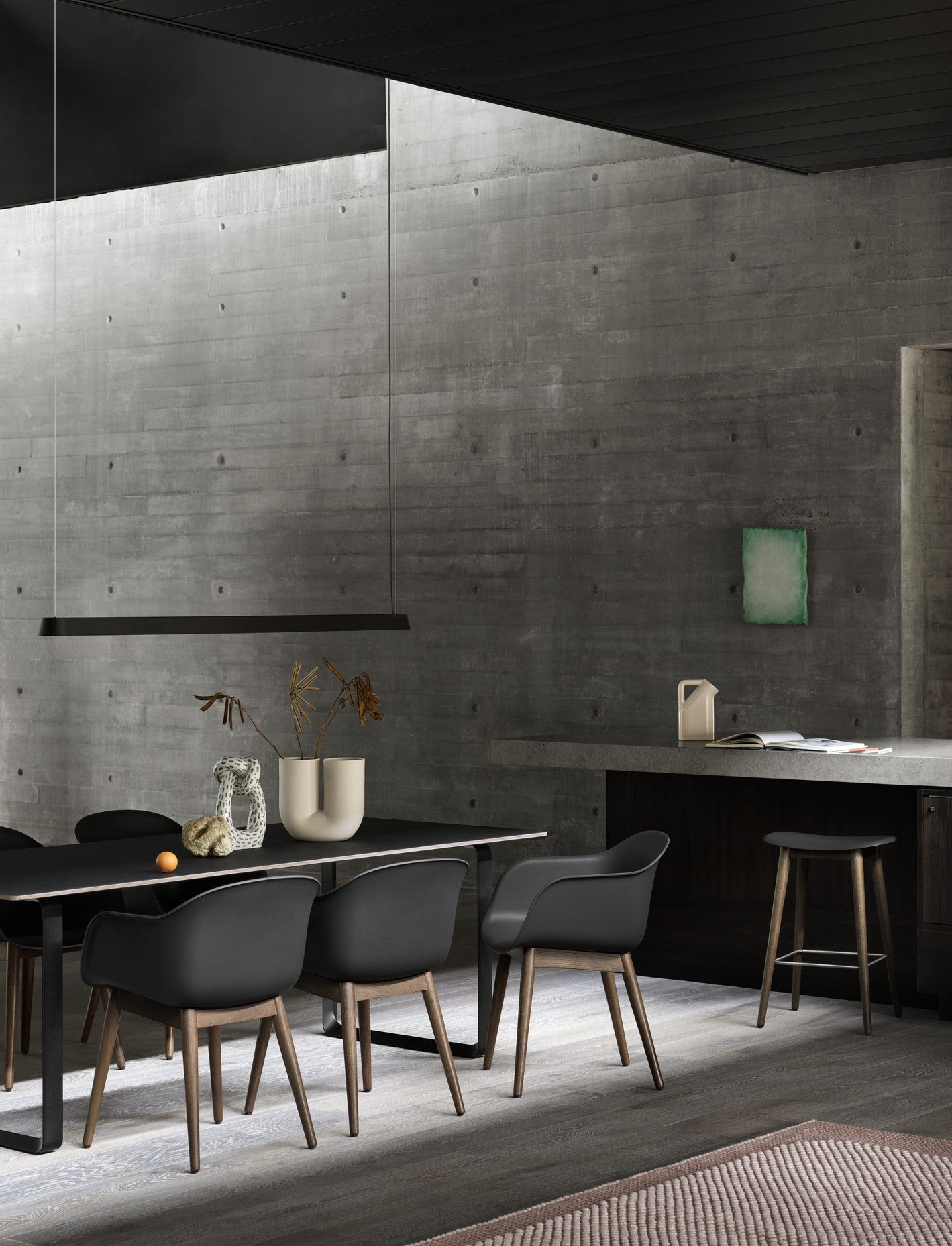 Tisch 70/70 schwarz mit grauem Fuß