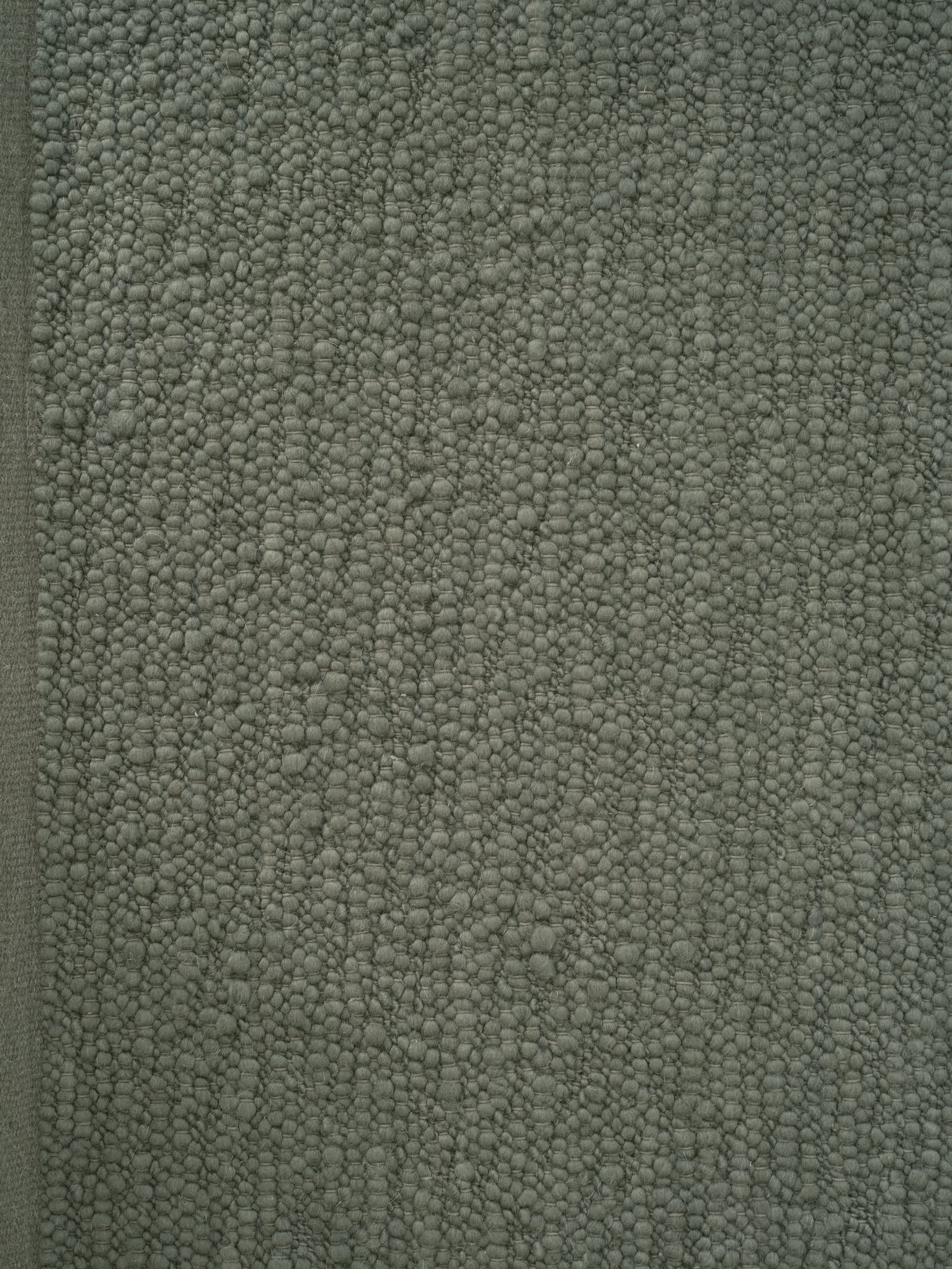 Teppich PEBBLED POEM grün Moos