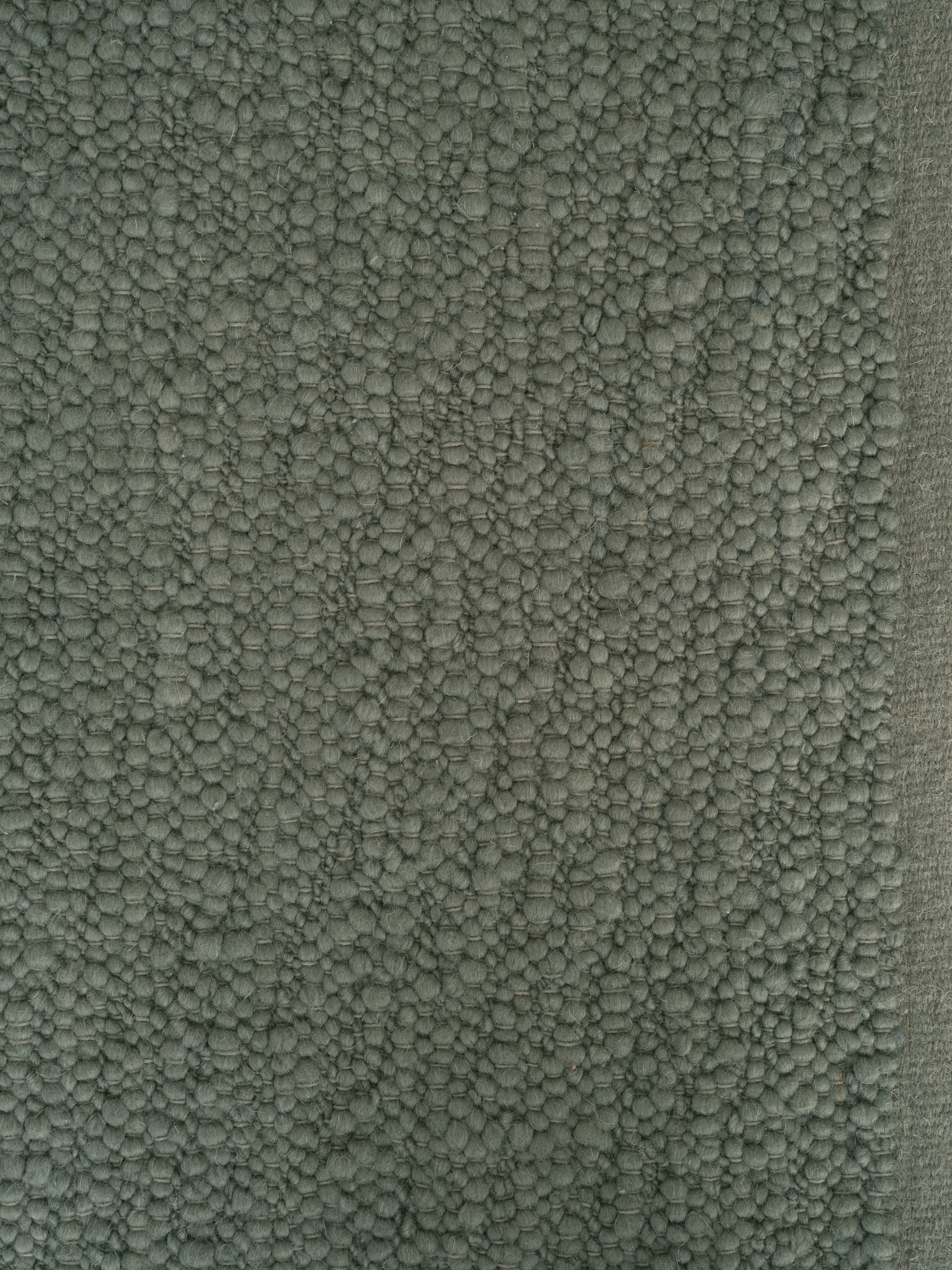 Teppich PEBBLED POEM grün Moos