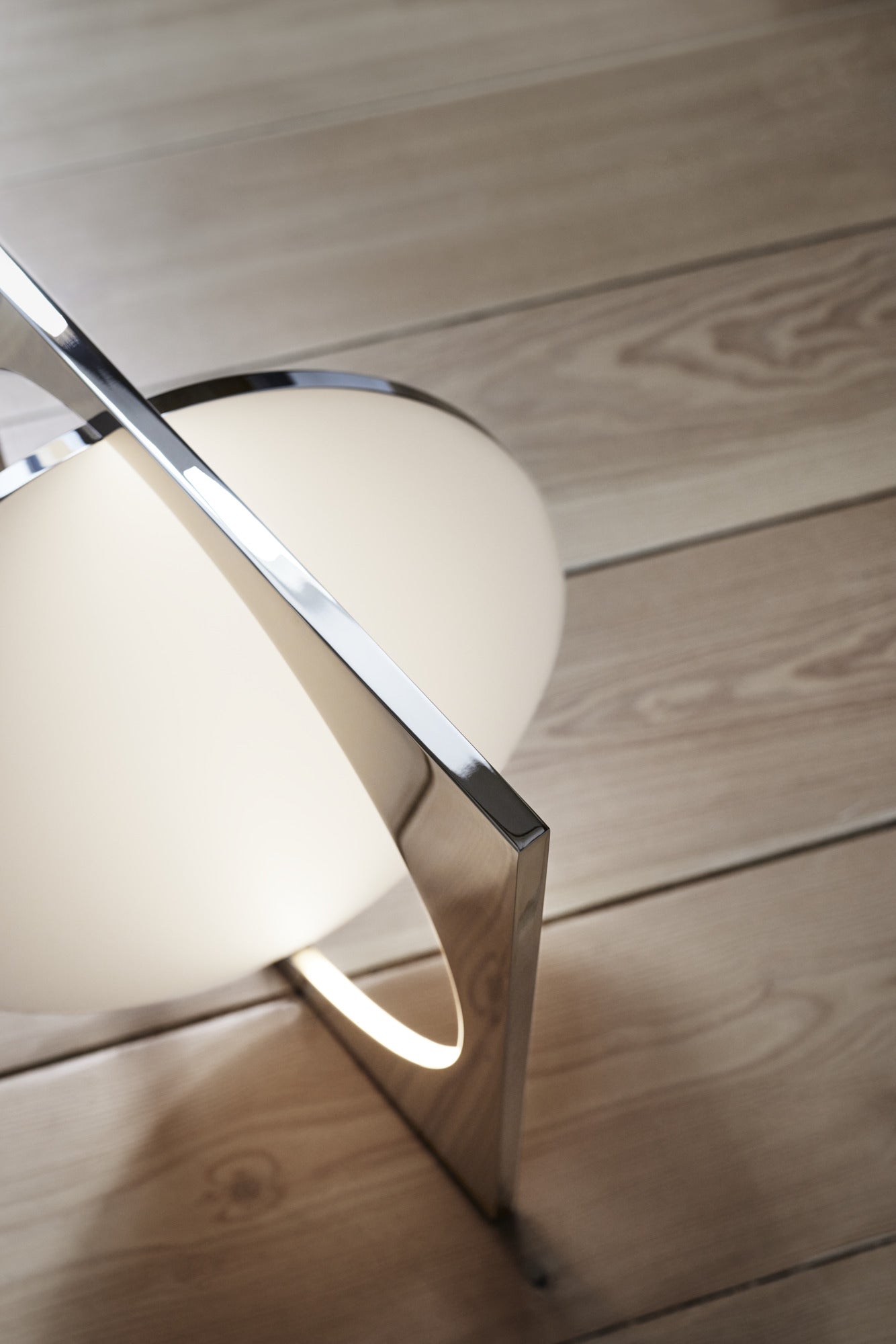 MOONSETTER chrome floor lamp