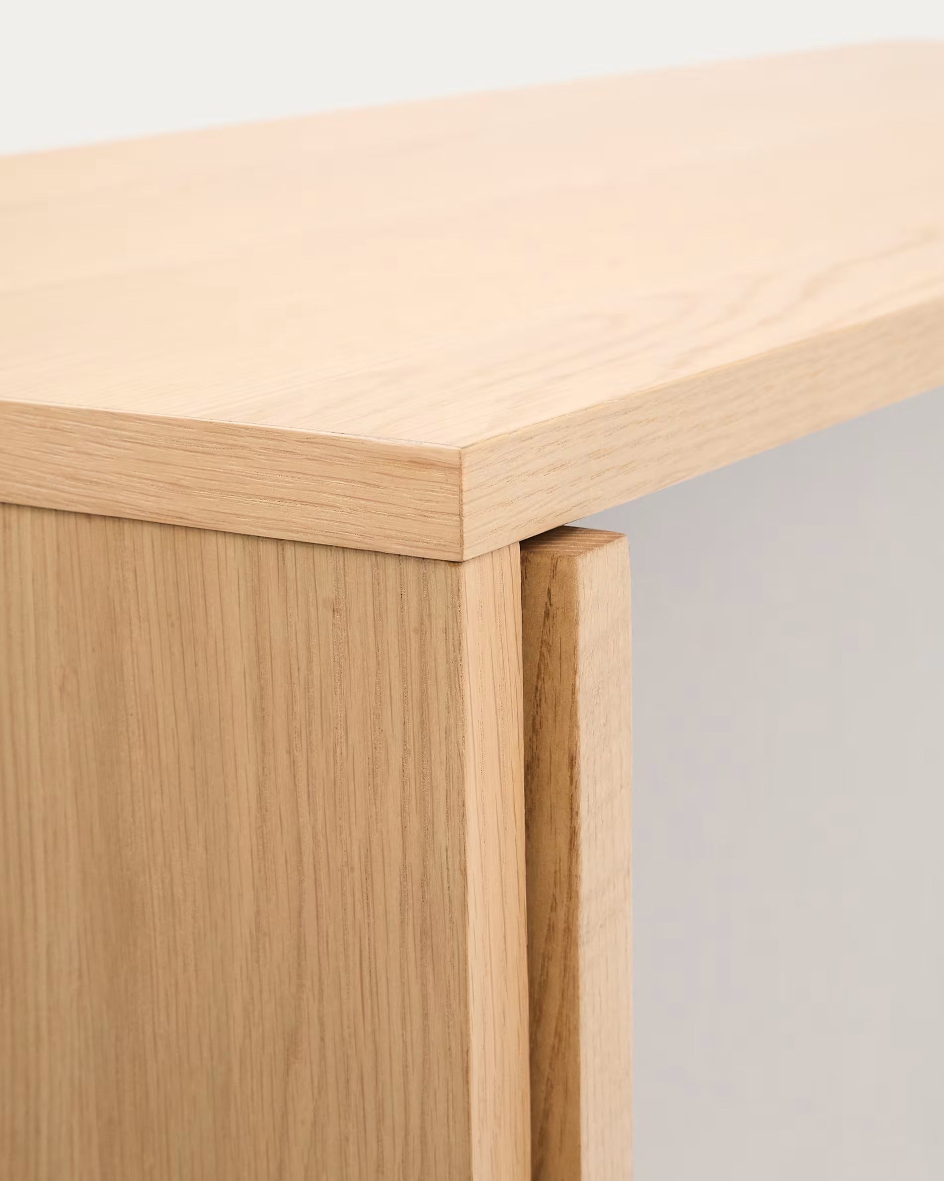 Eiken vitrinekast Helvine