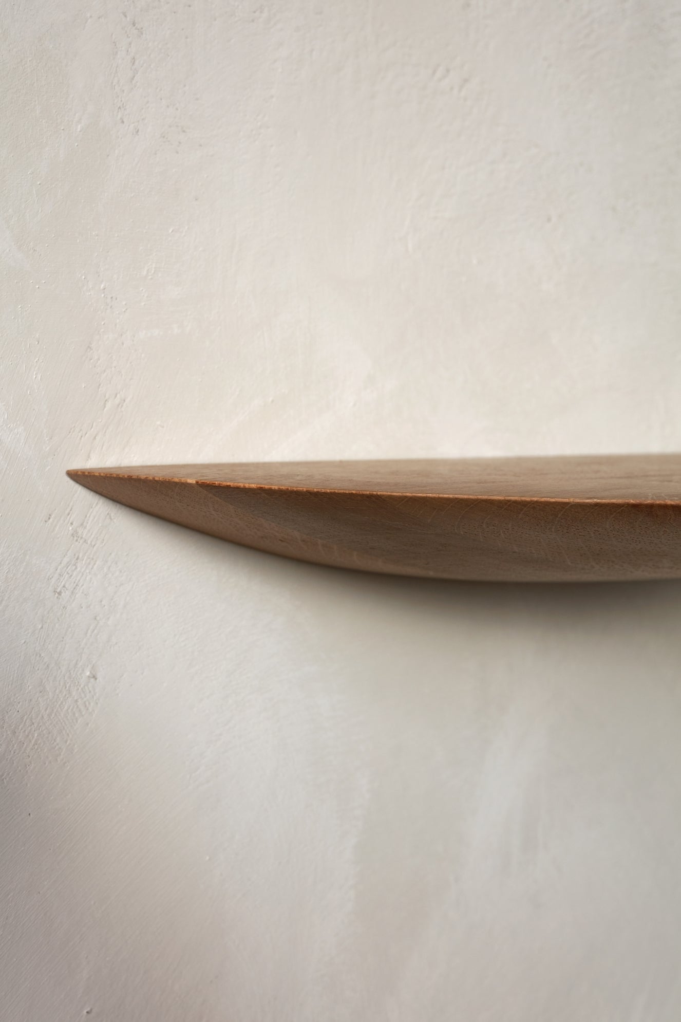 Wandregal GRIDGY FUNGI dunkles Eichenholz