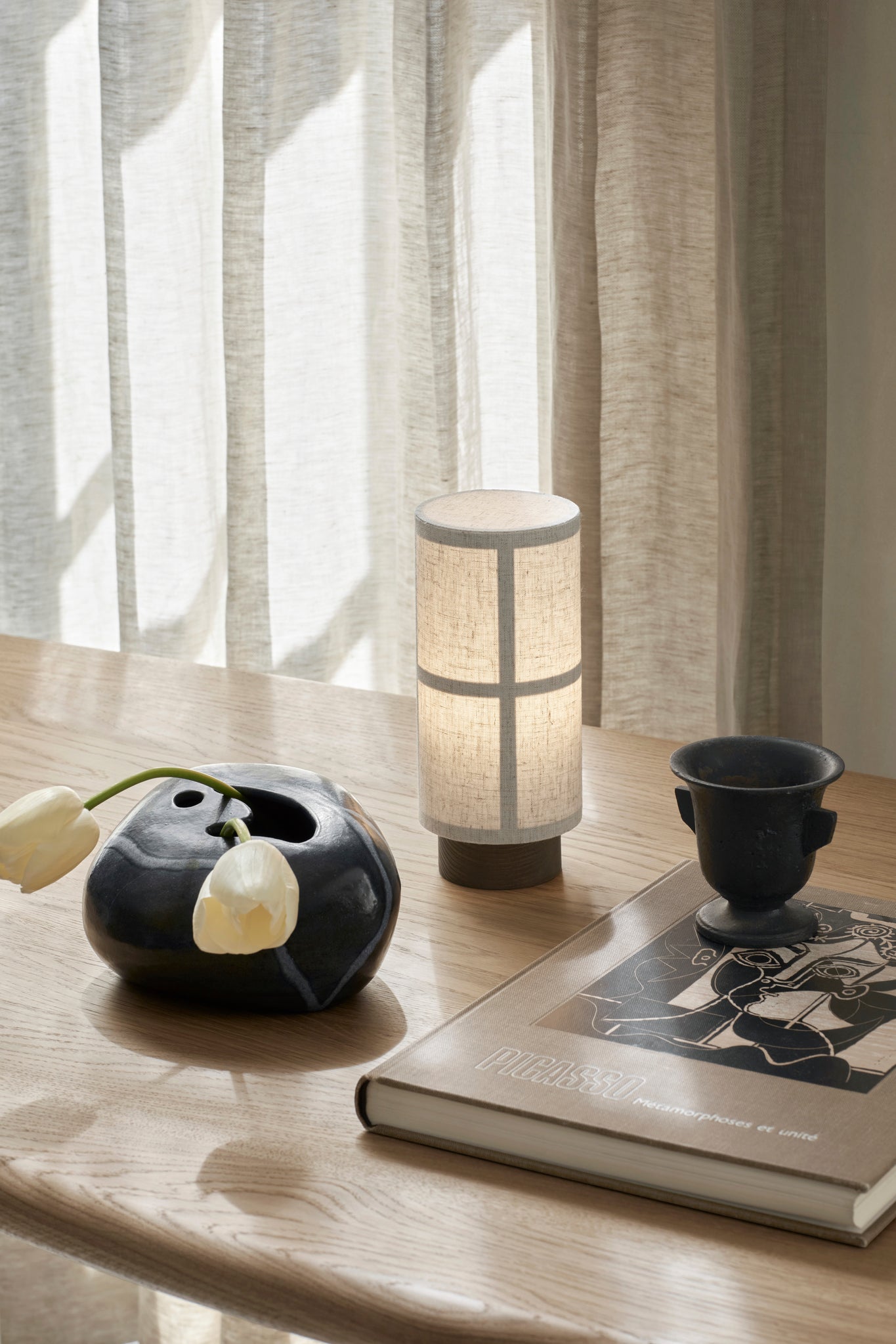 ECLIPSE Schreibtisch aus schwarzem Eichenholz