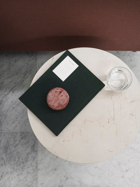 ANDROGYNE cream side table