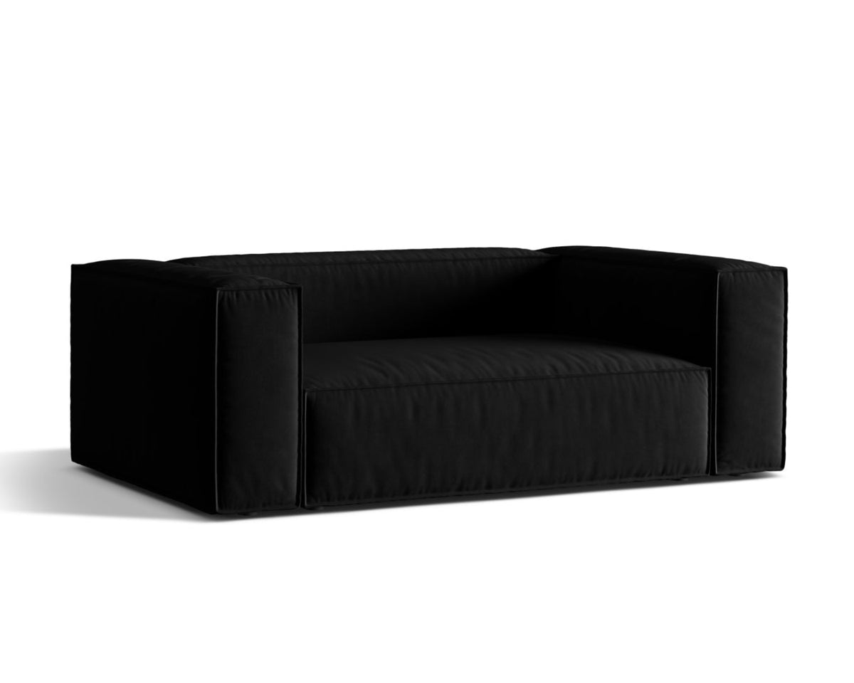 Sofa aksamitna 2-osobowa NURIA czarny – ujęcie boczne