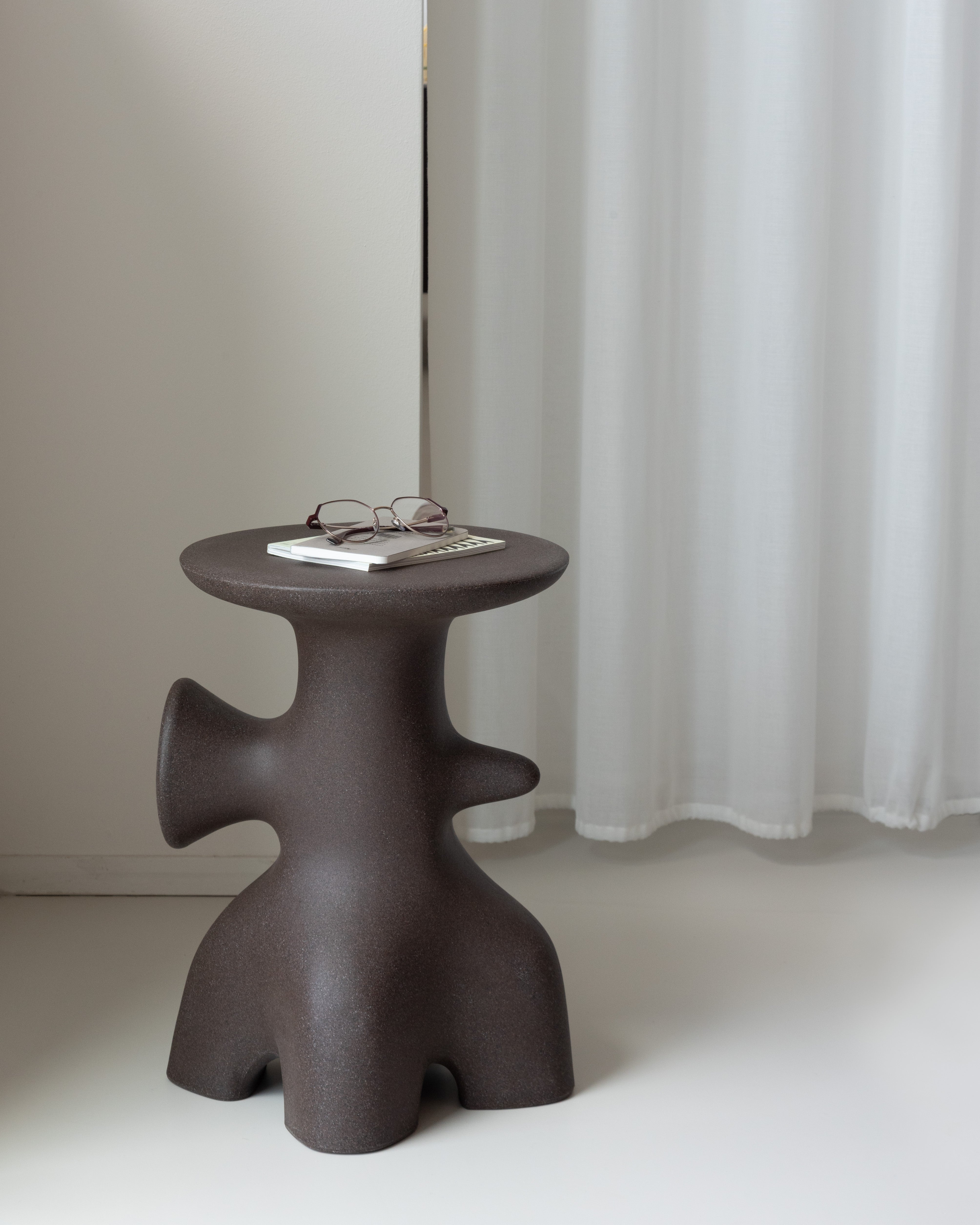 Bijzettafel ARCHEO donkerbruin