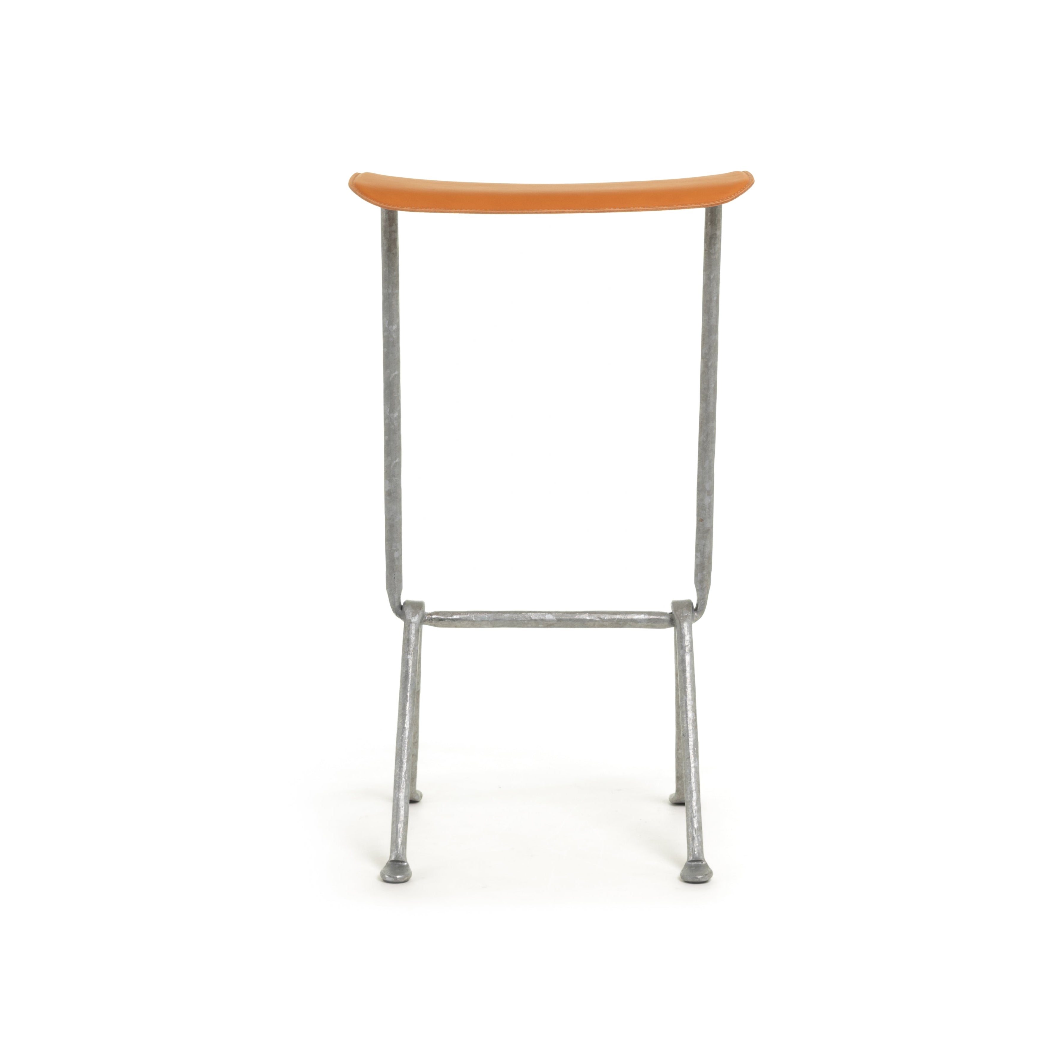 OFFICINA bar stool with a metal base and cognac leather seat