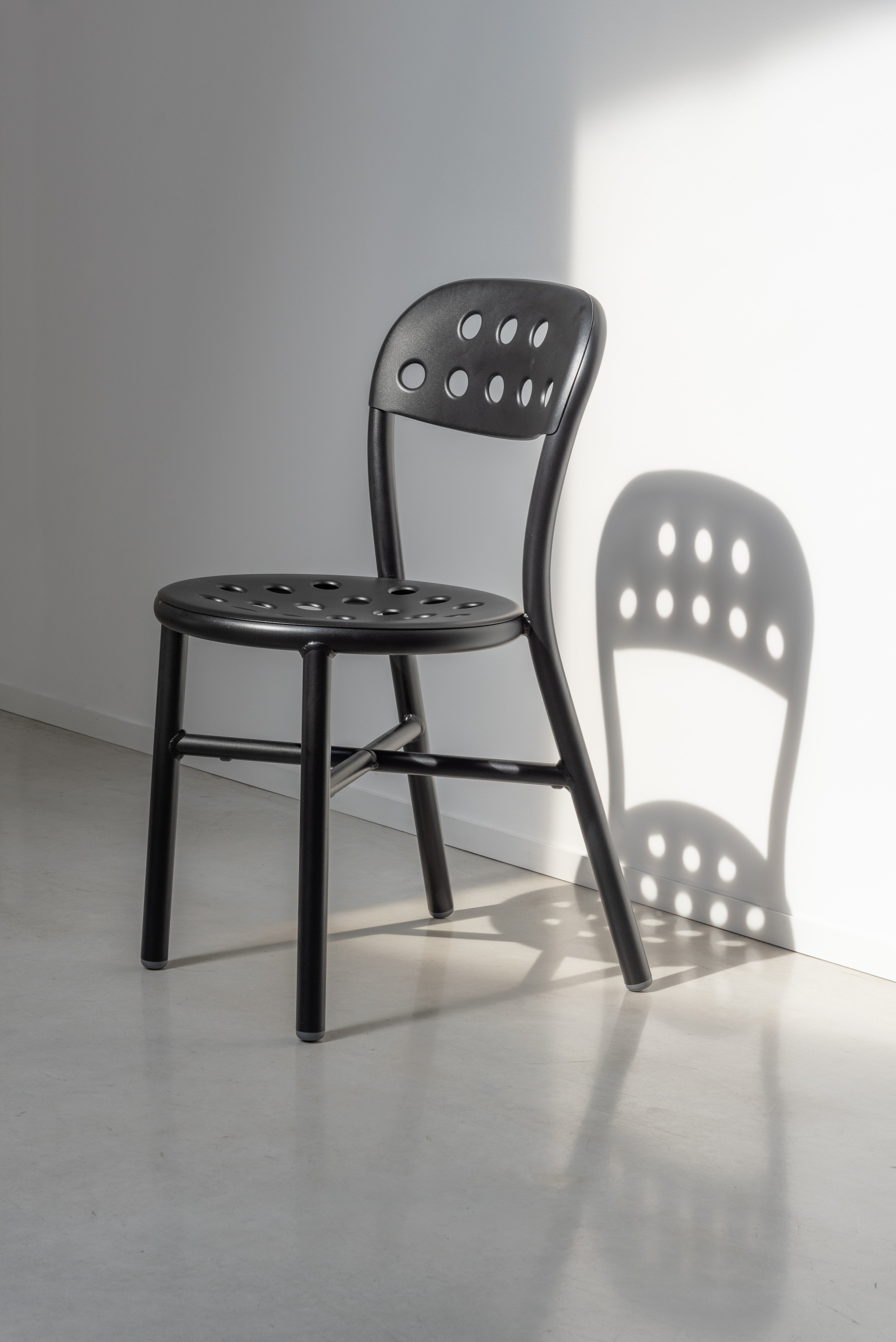 Outdoor chair PIPE white