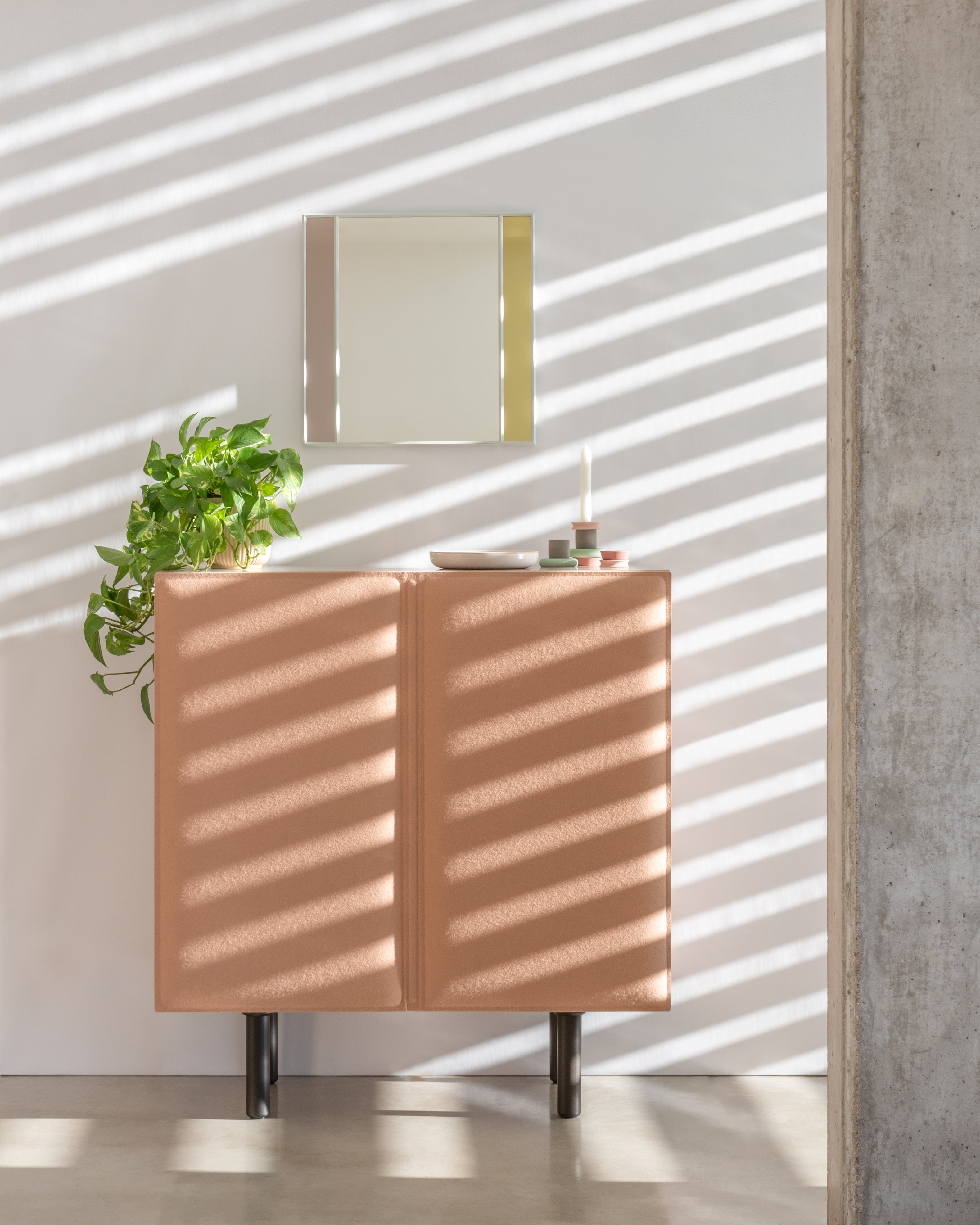 TACITO cabinet beige felt