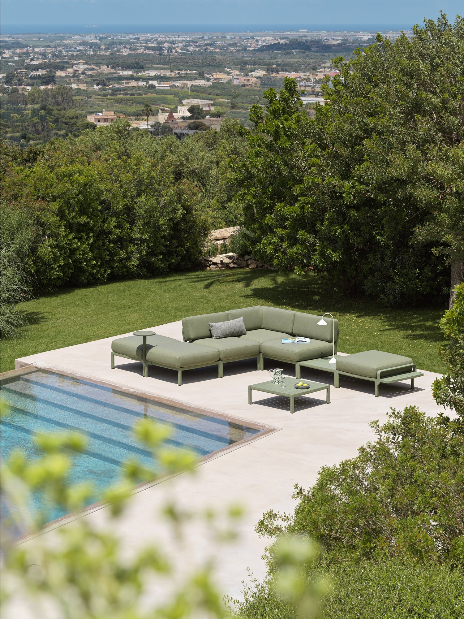 MAXIMO 5 Modular Outdoor Corner Sofa in Gray with Green Base
