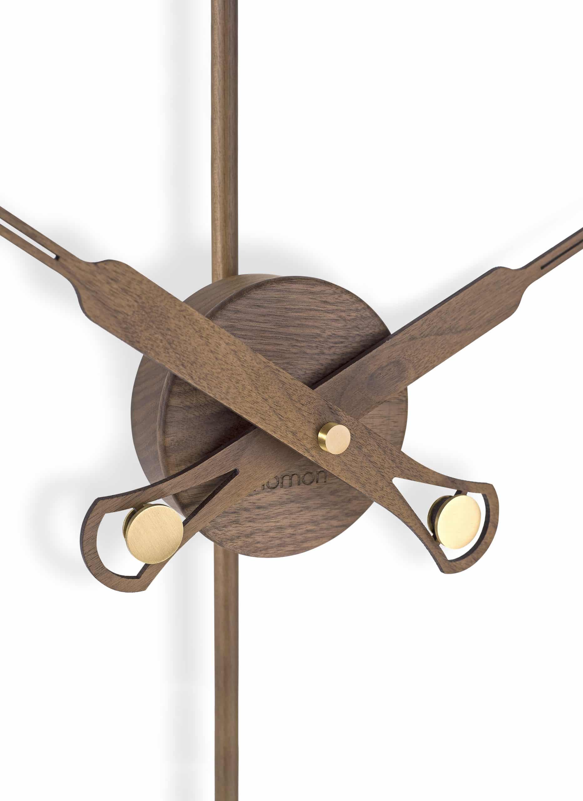 Wandklok MINI BILBAO PREMIUM notenhout met messing afwerking