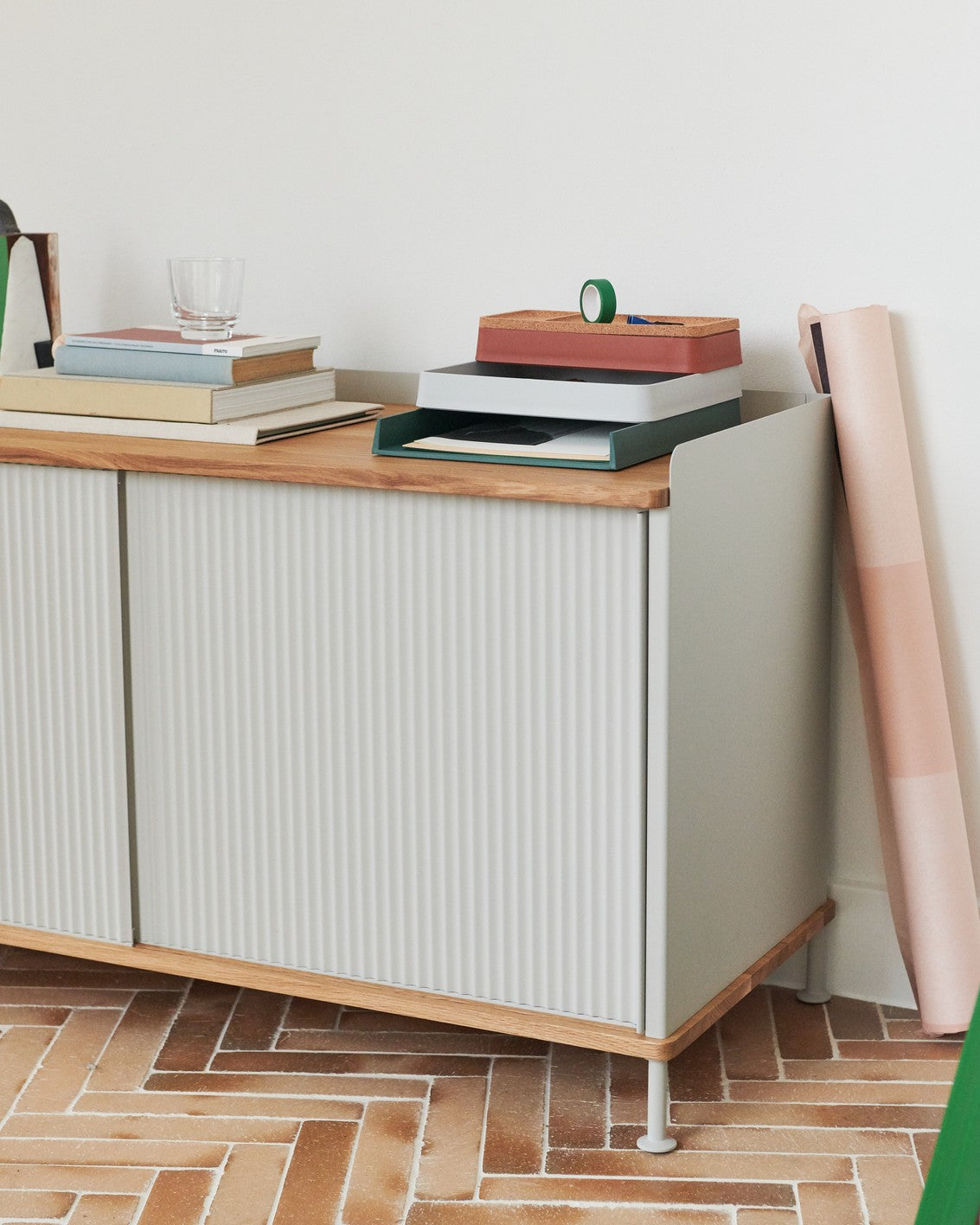 Enfold commode grijs met eiken blad