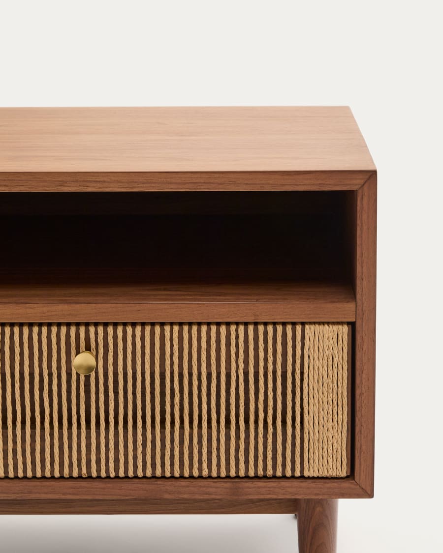 Elan Nussfurnier am Nachttisch