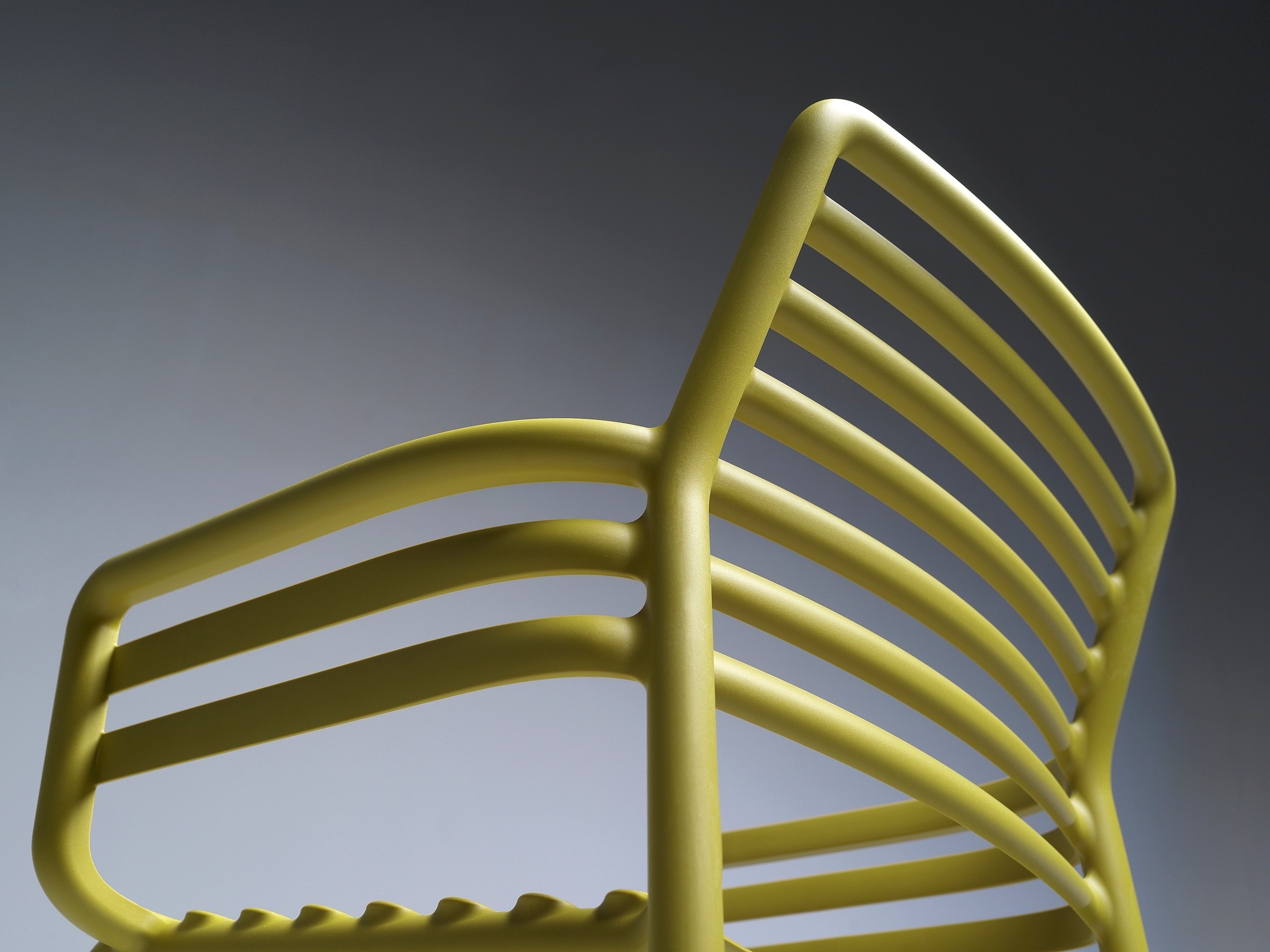 Außenstuhl mit Armlehnen DOGA birnenförmig