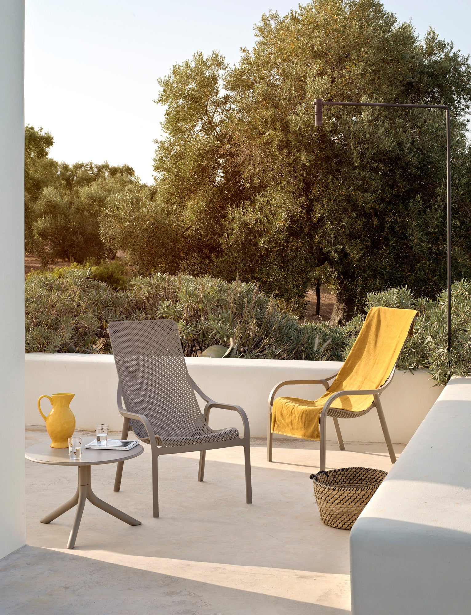 NET taupe outdoor armchair