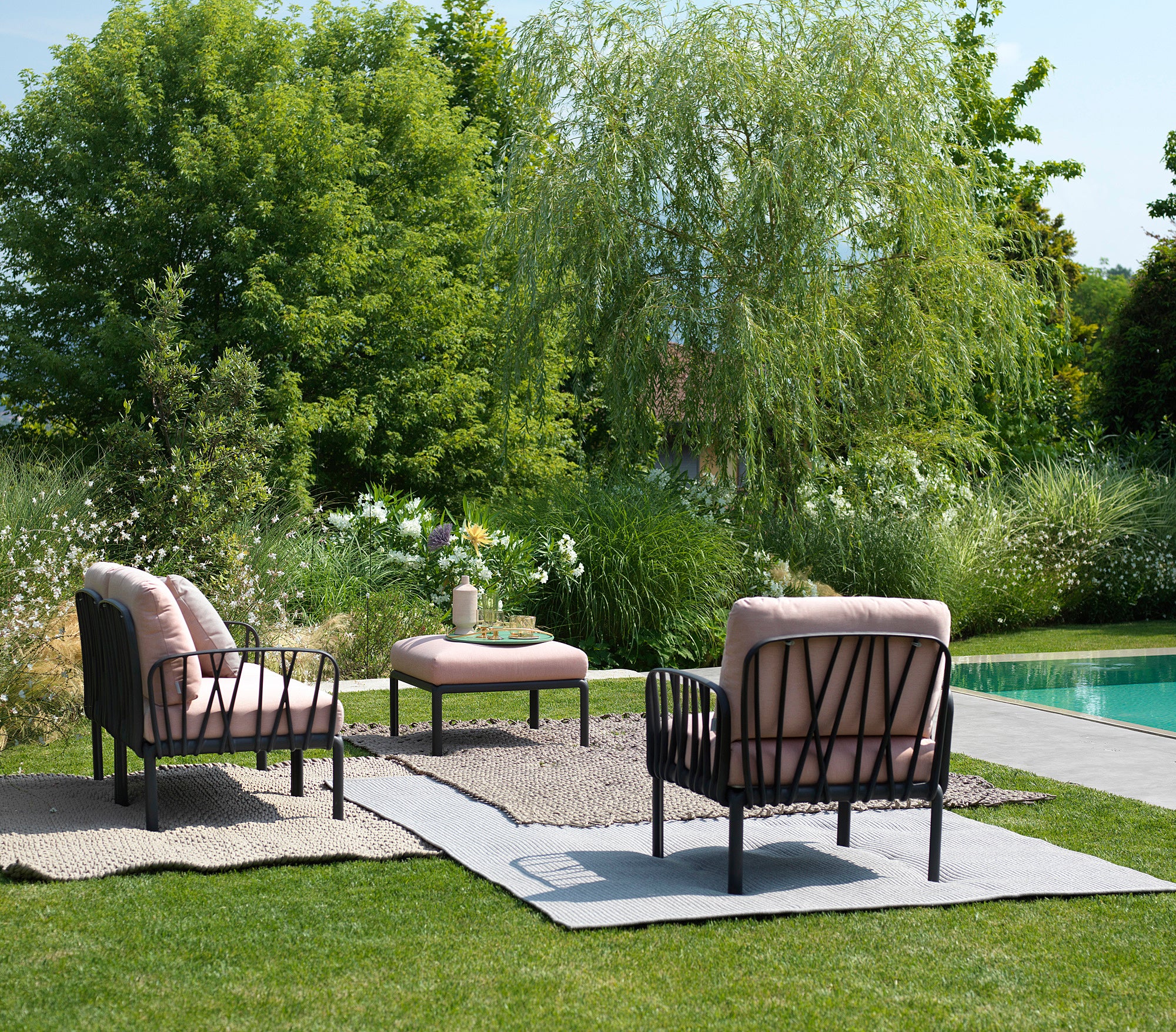 Outdoor Pouf KOMODO – TECH PANAMA beige with taupe base