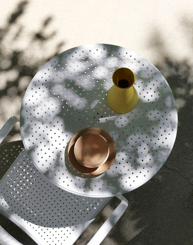 Ronde buiten tafel met hoogteverstelling STEP taupe