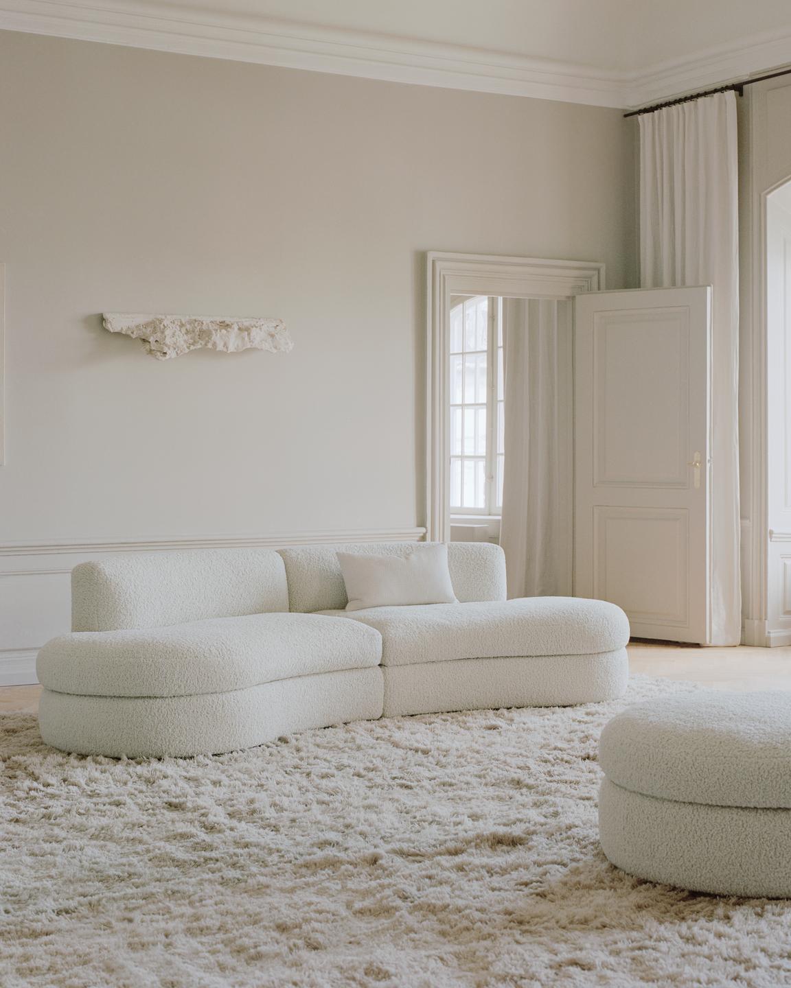 Round pouf upholstered coda