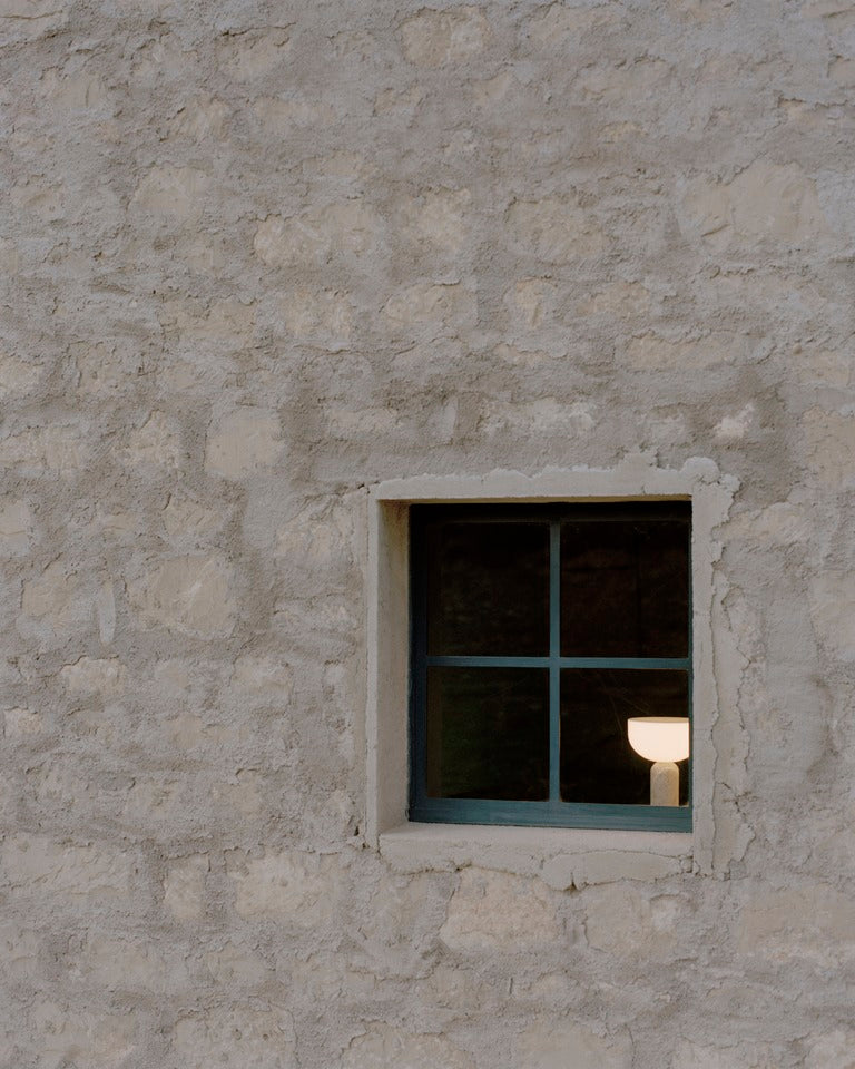 Kizu portable lamp cream marble