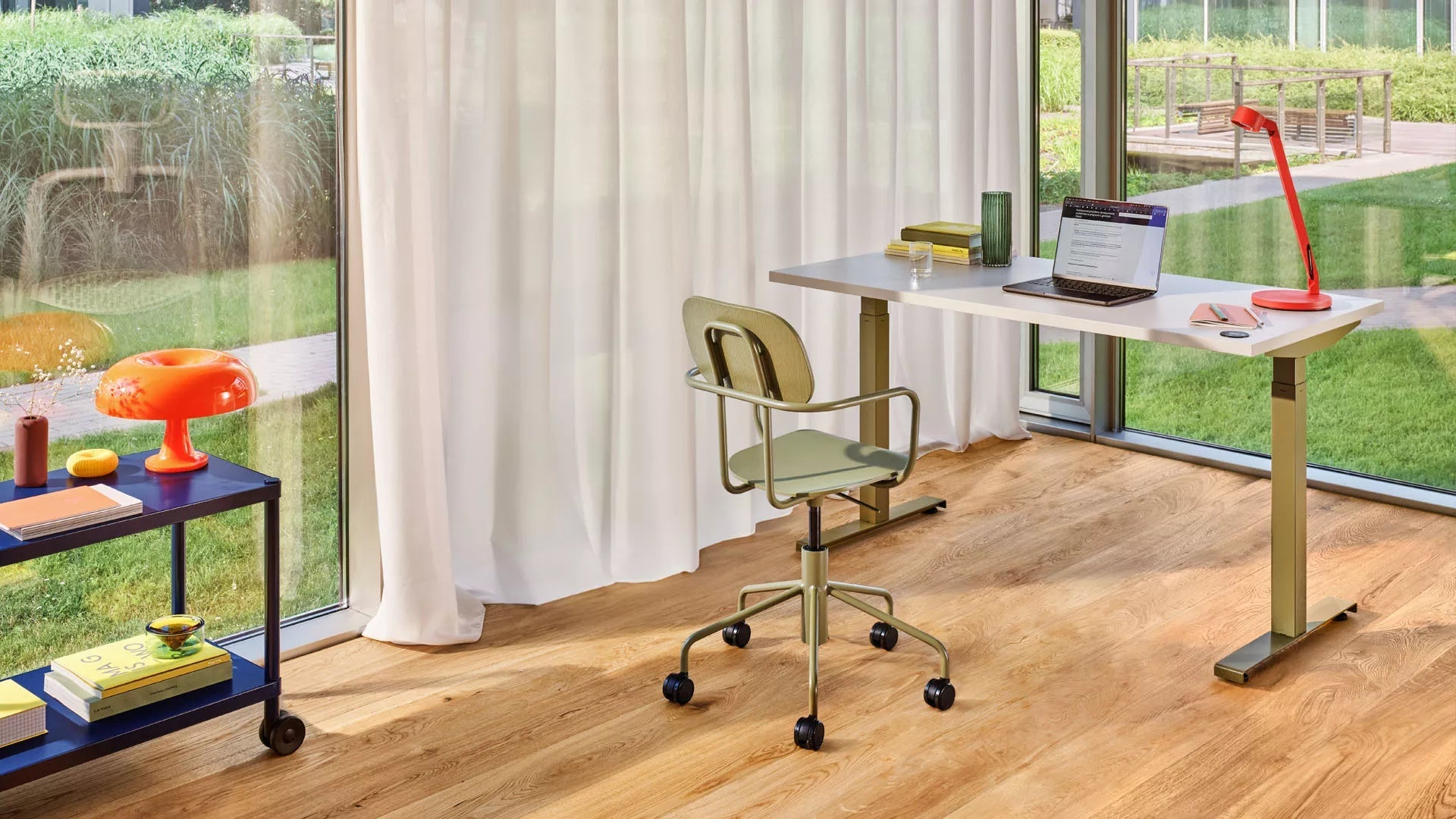 Neuer Schulleiter beige einstellbare Basis