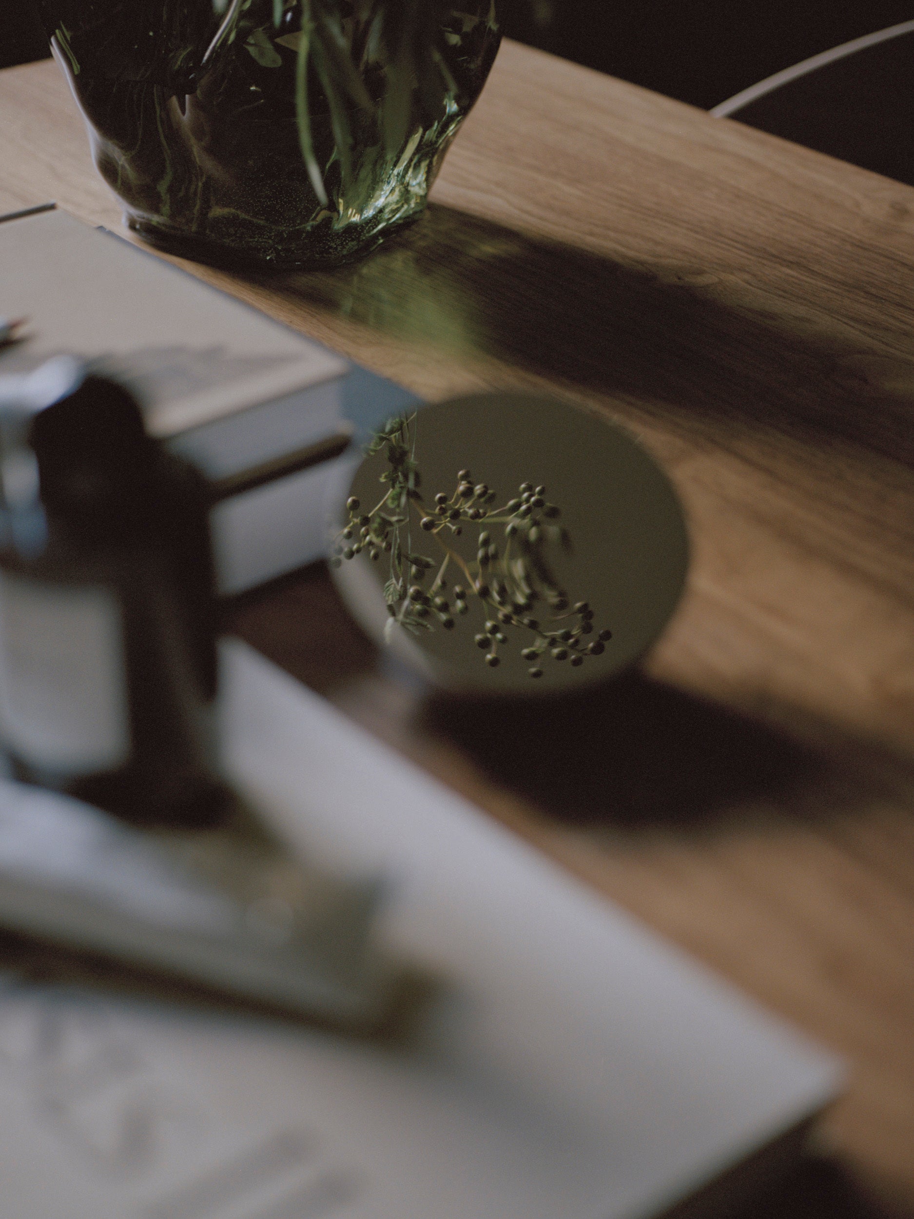 Silver aura table mirror
